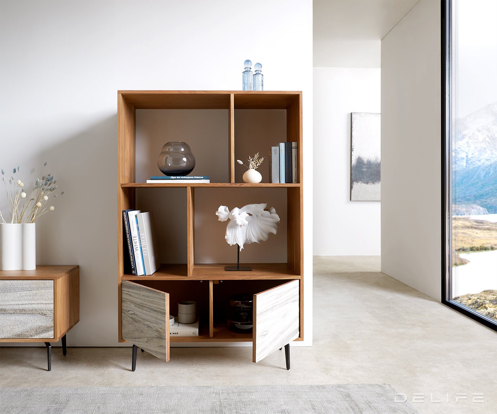 Visoka komoda Kleo, Material: Akacija