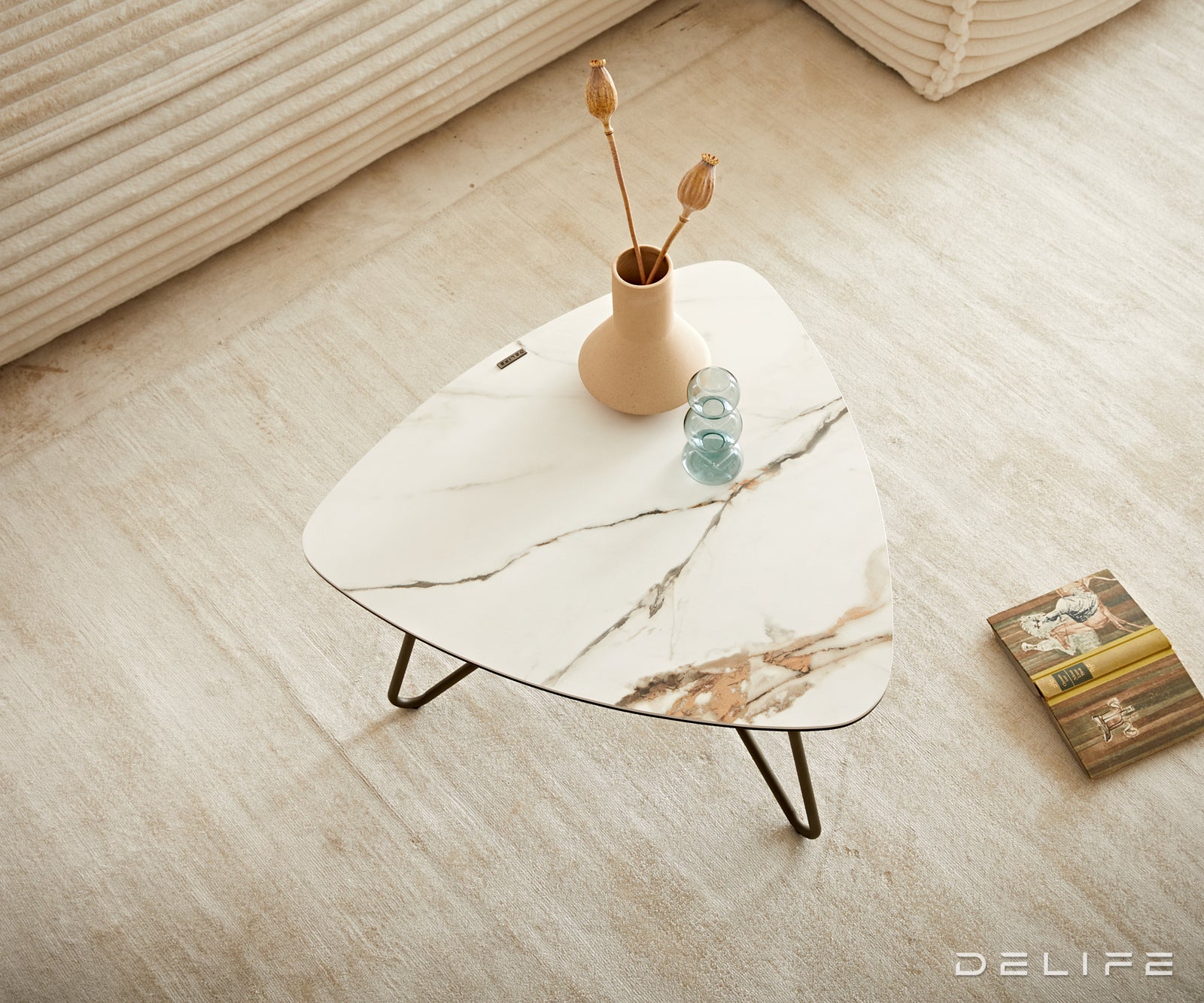 Klubska mizica Ekrem 66x65cm, Material: keramika Calacatta