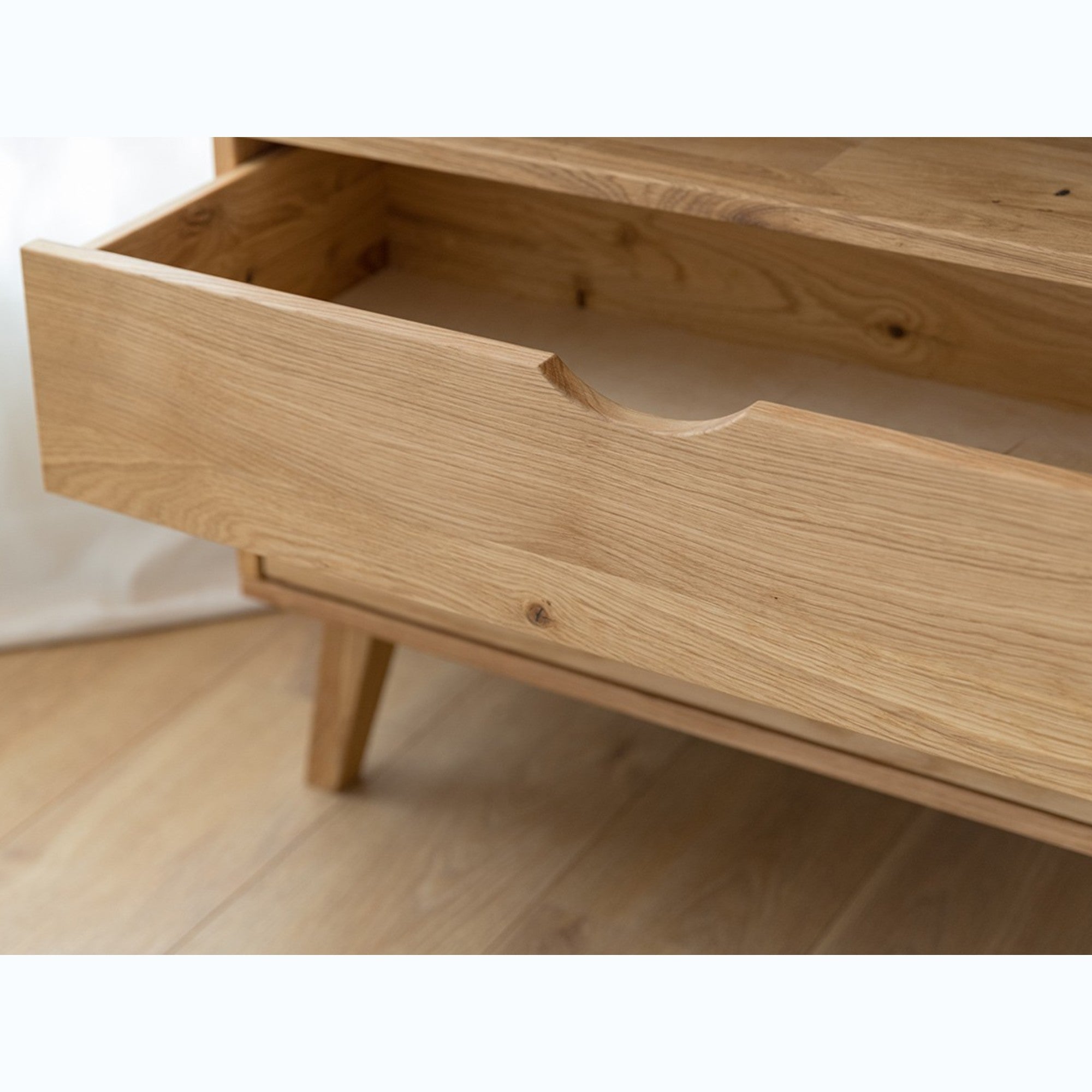 Komoda Simona 110x40 cm, Material: Masivno hrastovo les