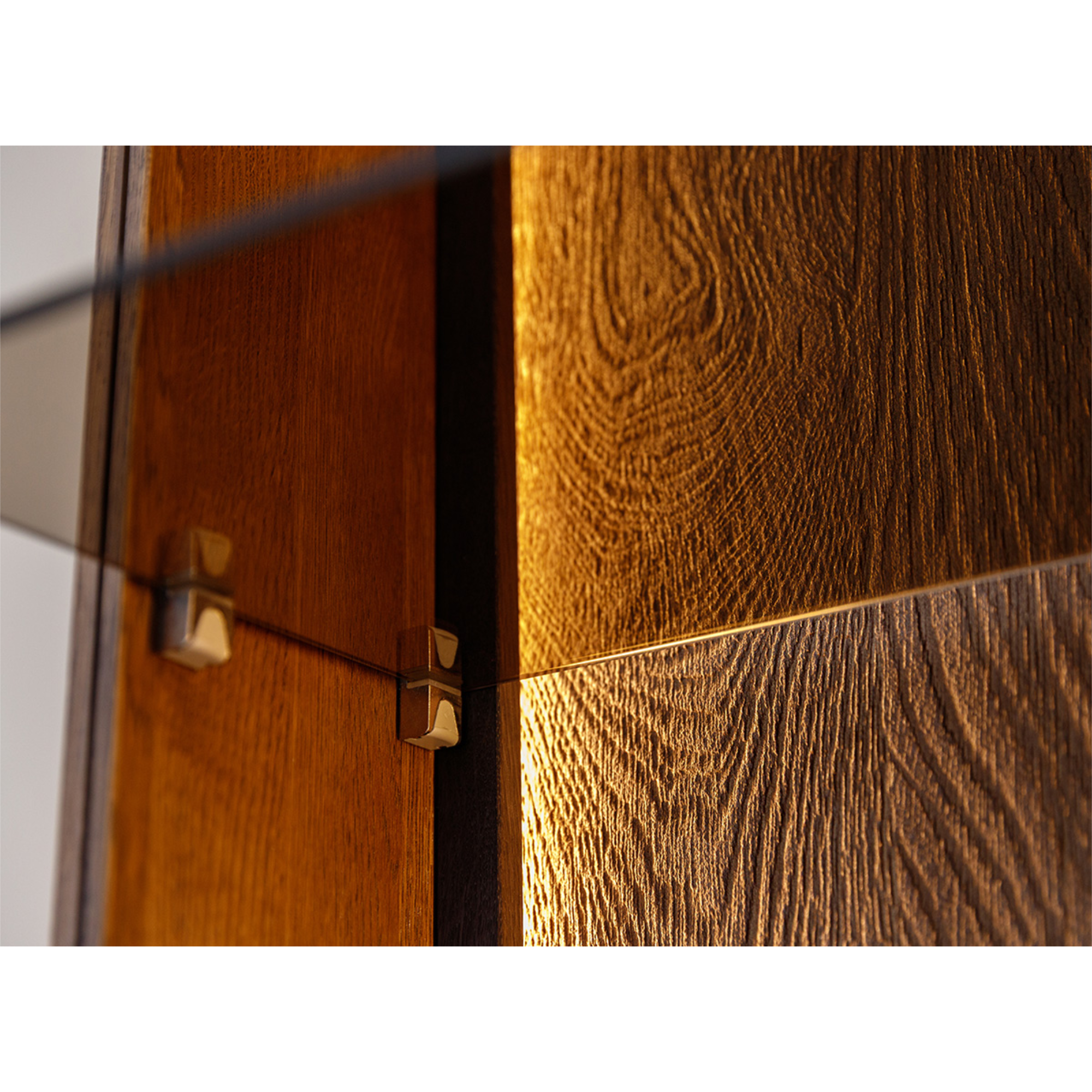 Vitrina Collodi 73x195 cm, Material: Masivno hrastovo les