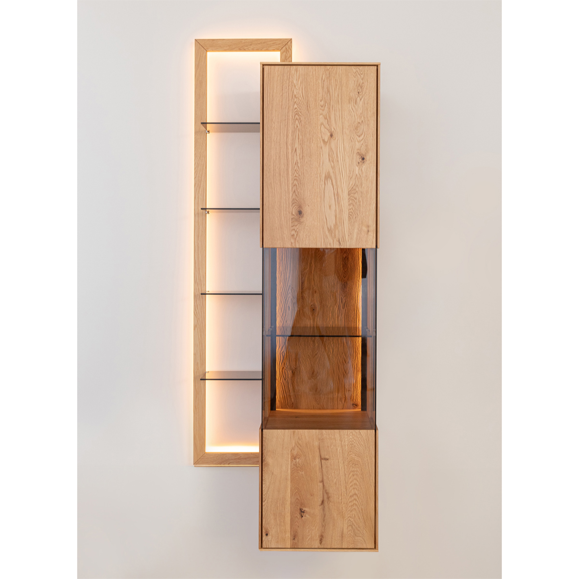 Vitrina Collodi 73x195 cm, Material: Masivno hrastovo les