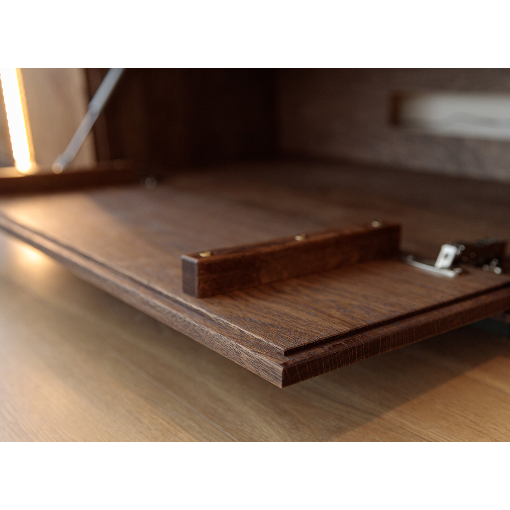 TV komoda Collodi, material: masivni hrast