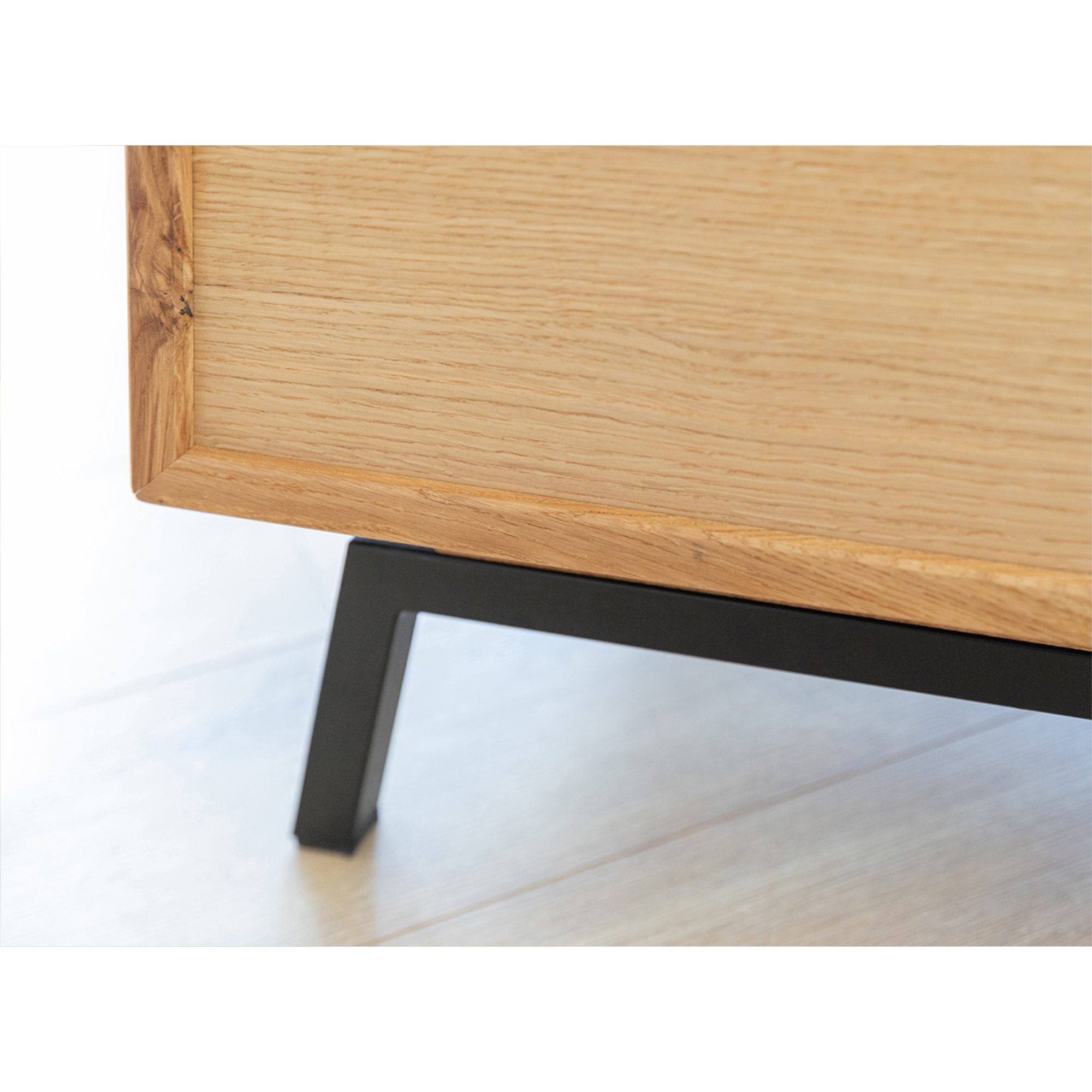 TV Komoda Modern Loft 160x50cm, Material: Masivno hrastovo les