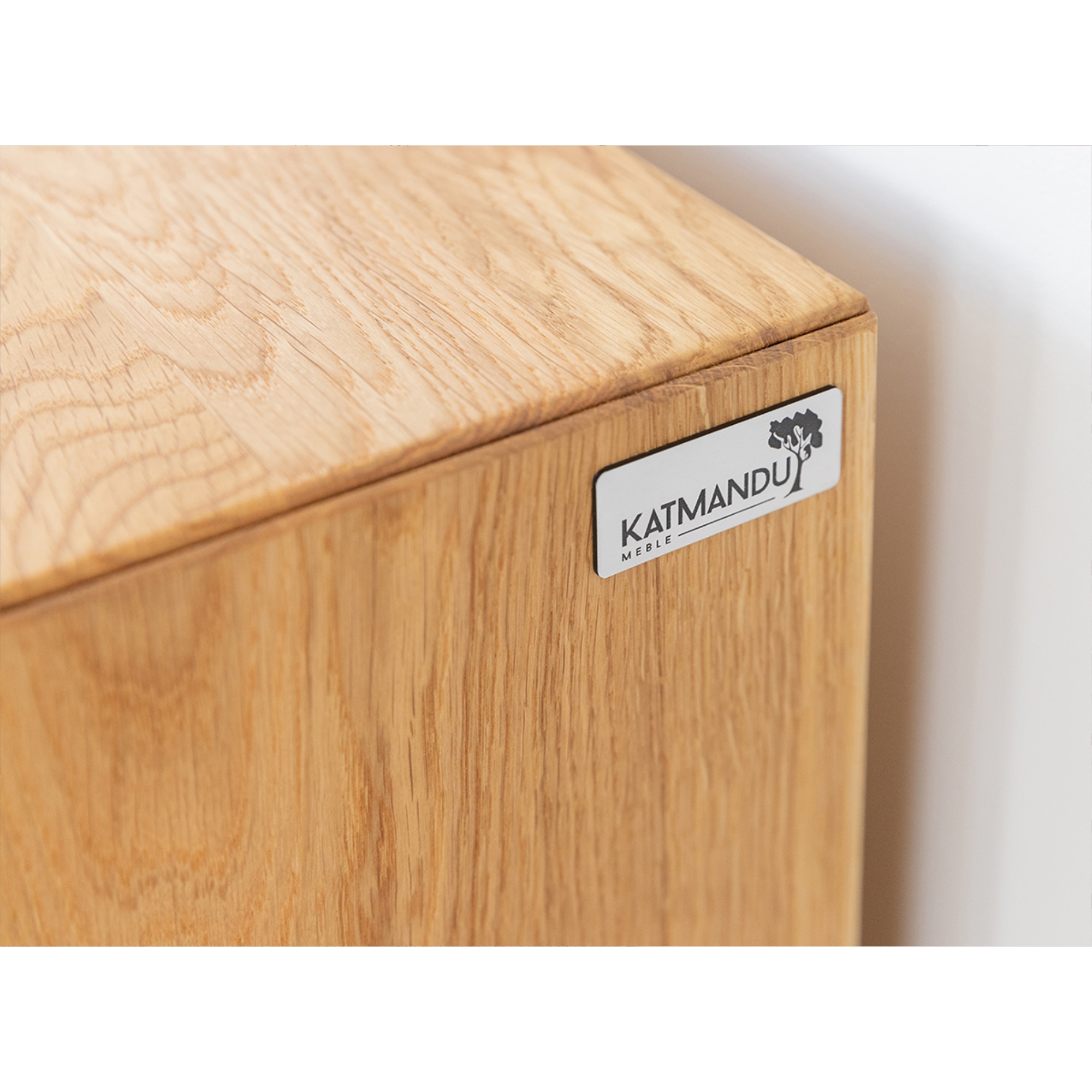 Komoda Modern Loft 101x45 cm s steklom, material: masivni hrast
