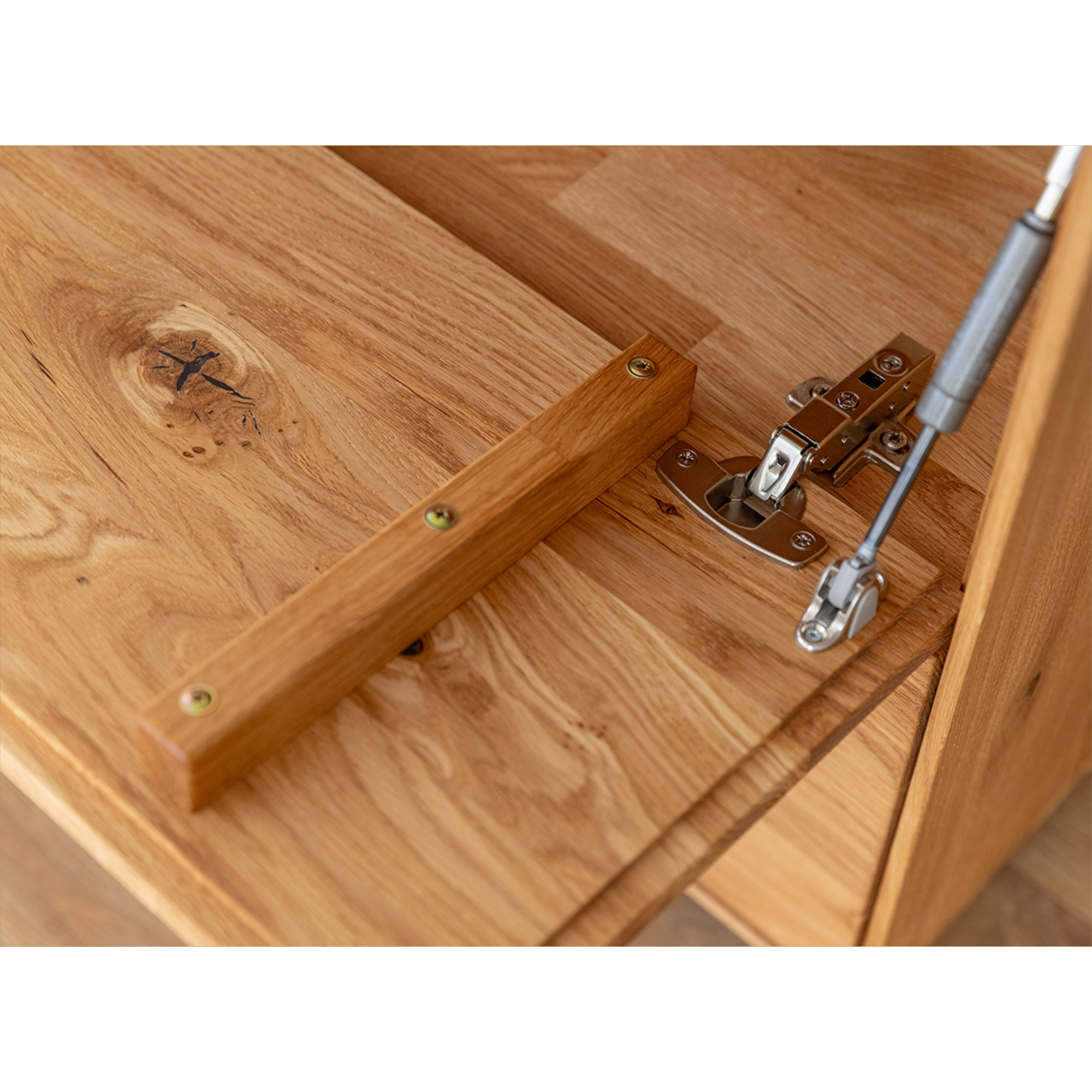 TV komoda Collodi s steklom, material: masivni hrast