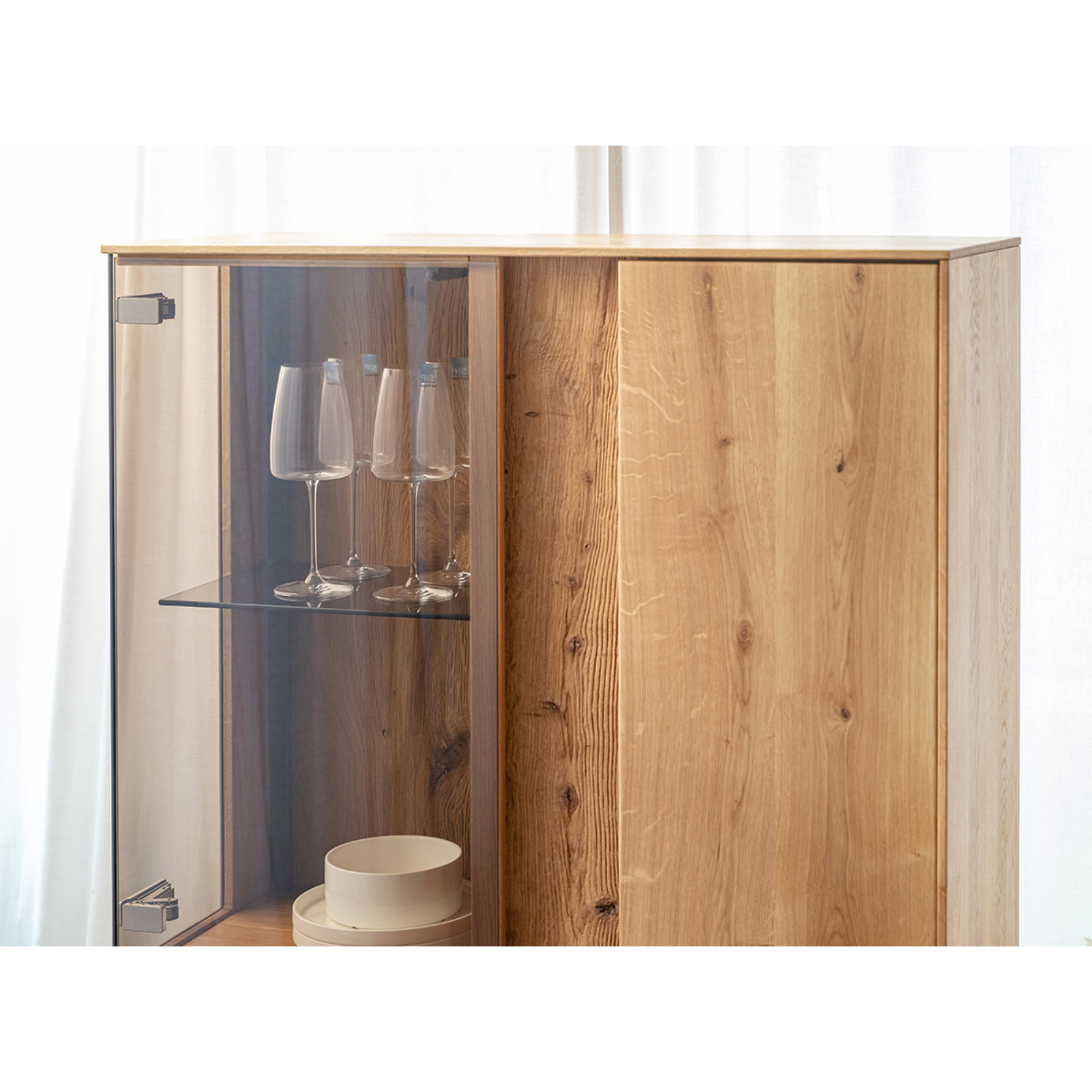 Vitrina Collodi 85x140 cm, Material: Masivno hrastovo les