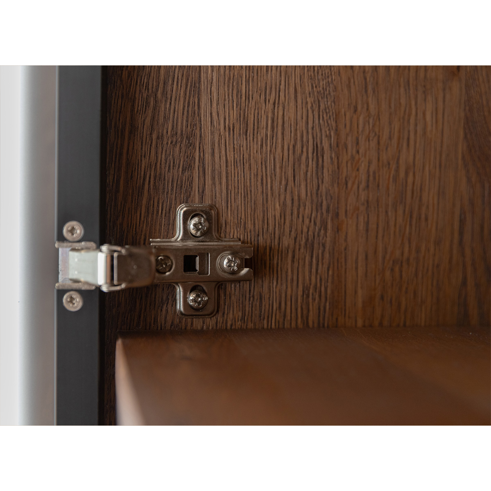 Komoda Modern Loft 101x45 cm s steklom, material: masivni hrast