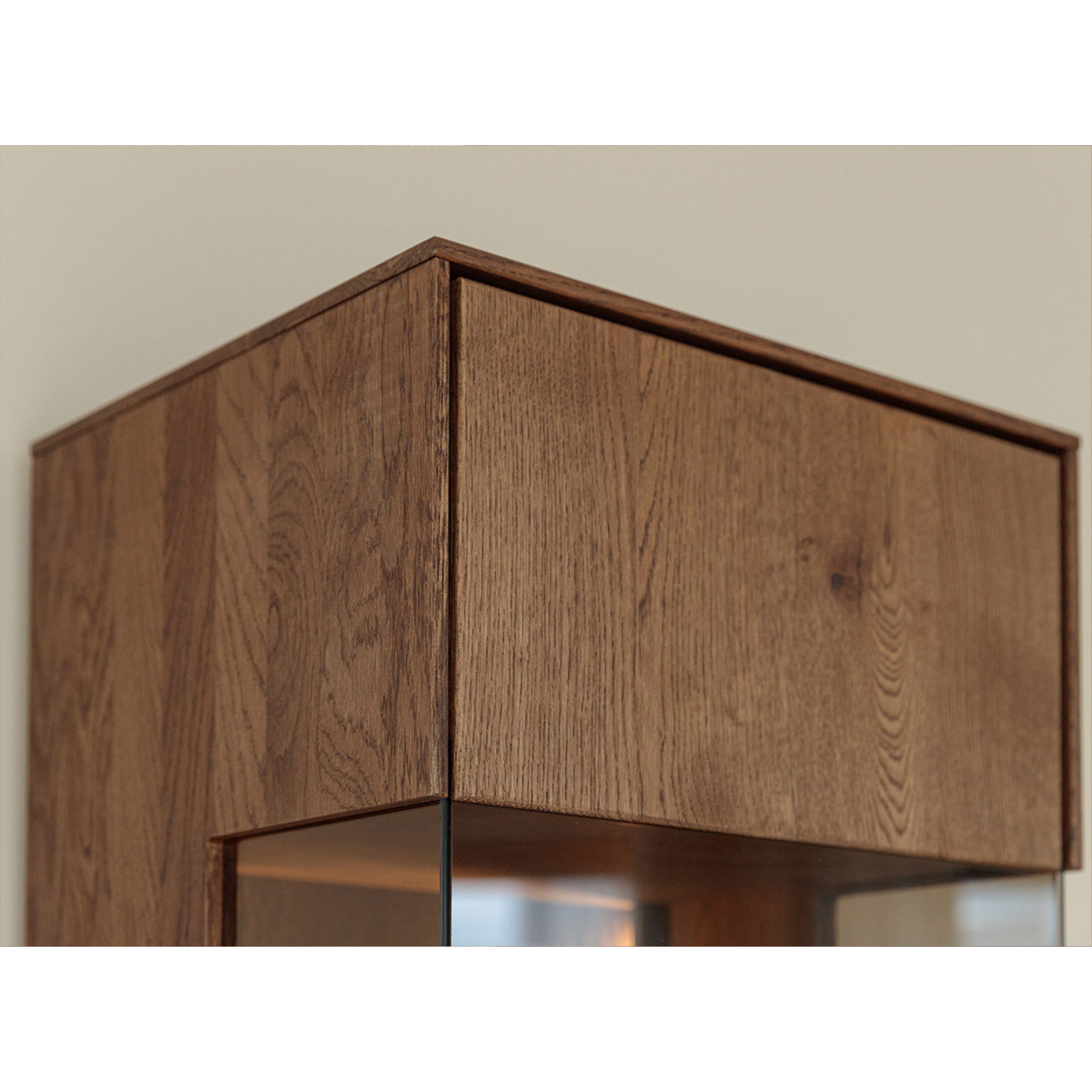 Vitrina Collodi 43x205 cm, Material: Masivno hrastovo les