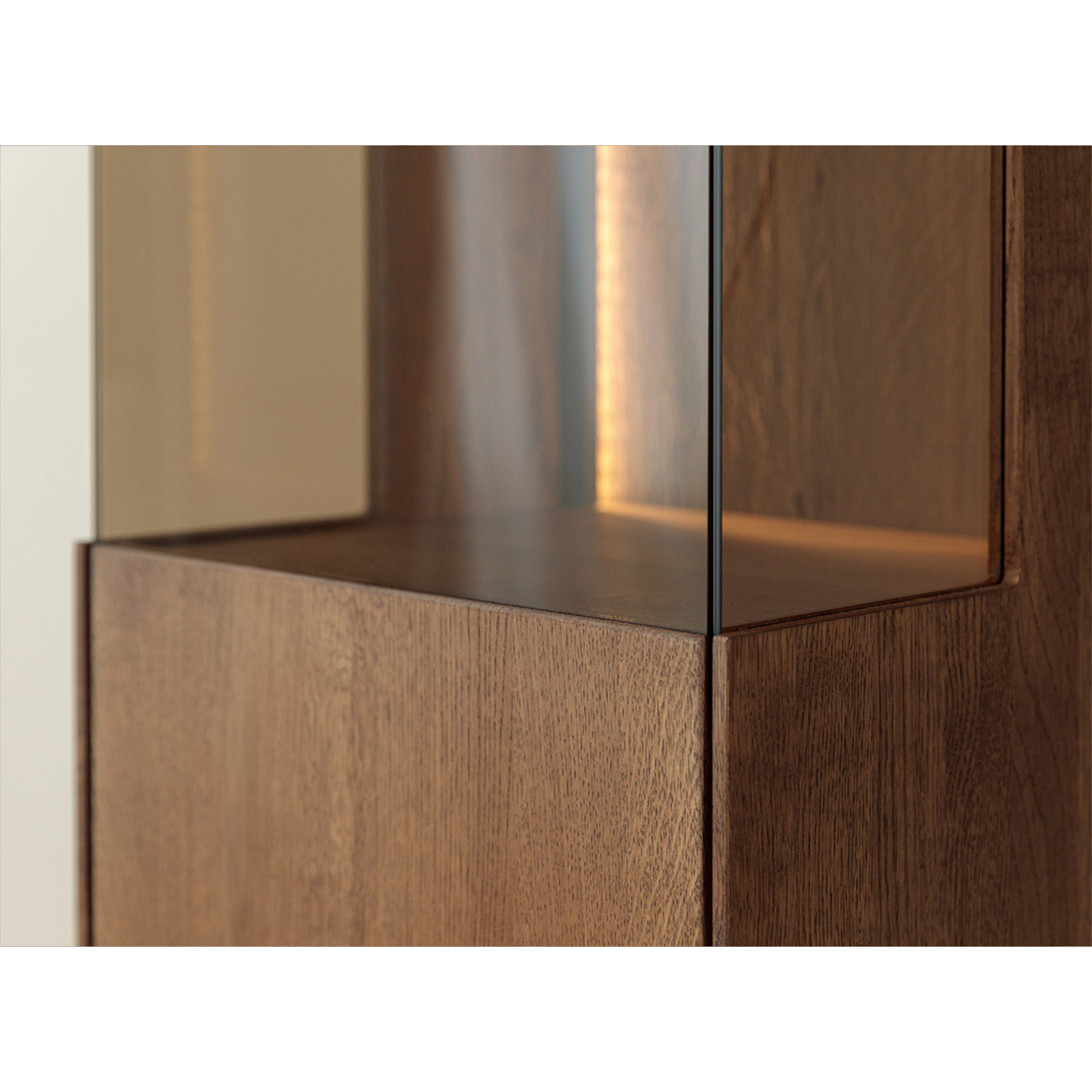 Vitrina Collodi 43x205 cm, Material: Masivno hrastovo les