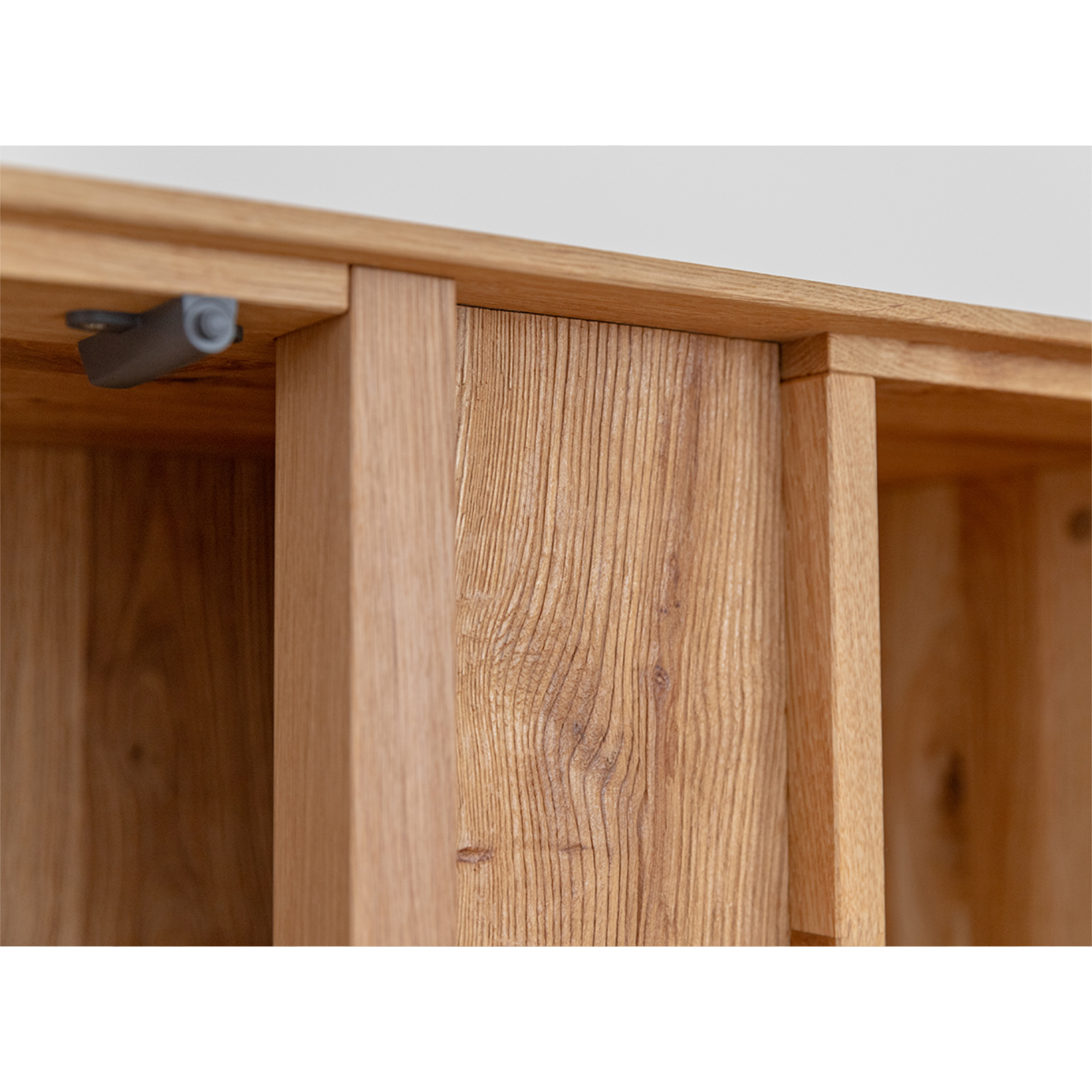 Vitrina Collodi 85x140 cm, Material: Masivno hrastovo les