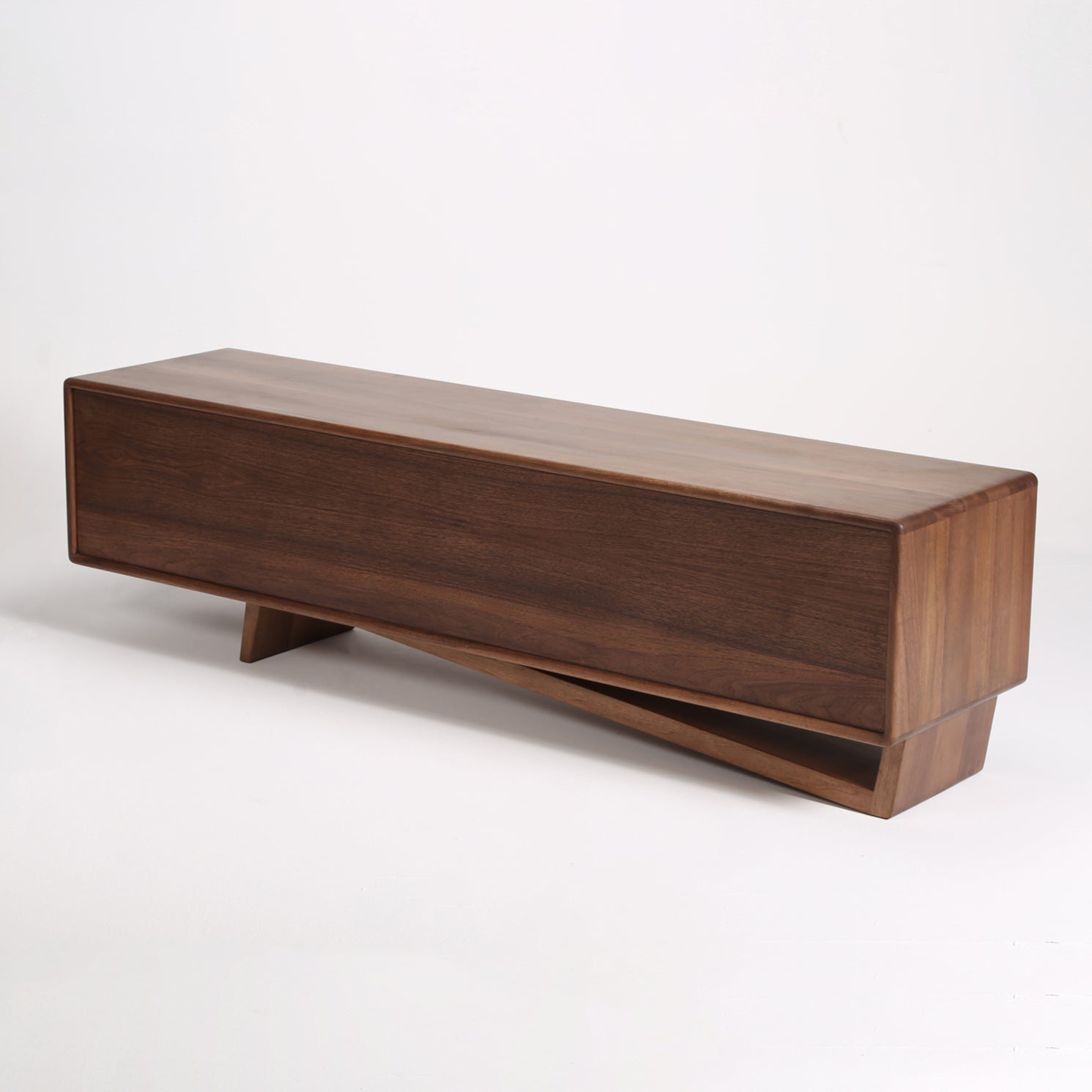 TV komoda Linea 180x44,5 cm, material: polno les oreh