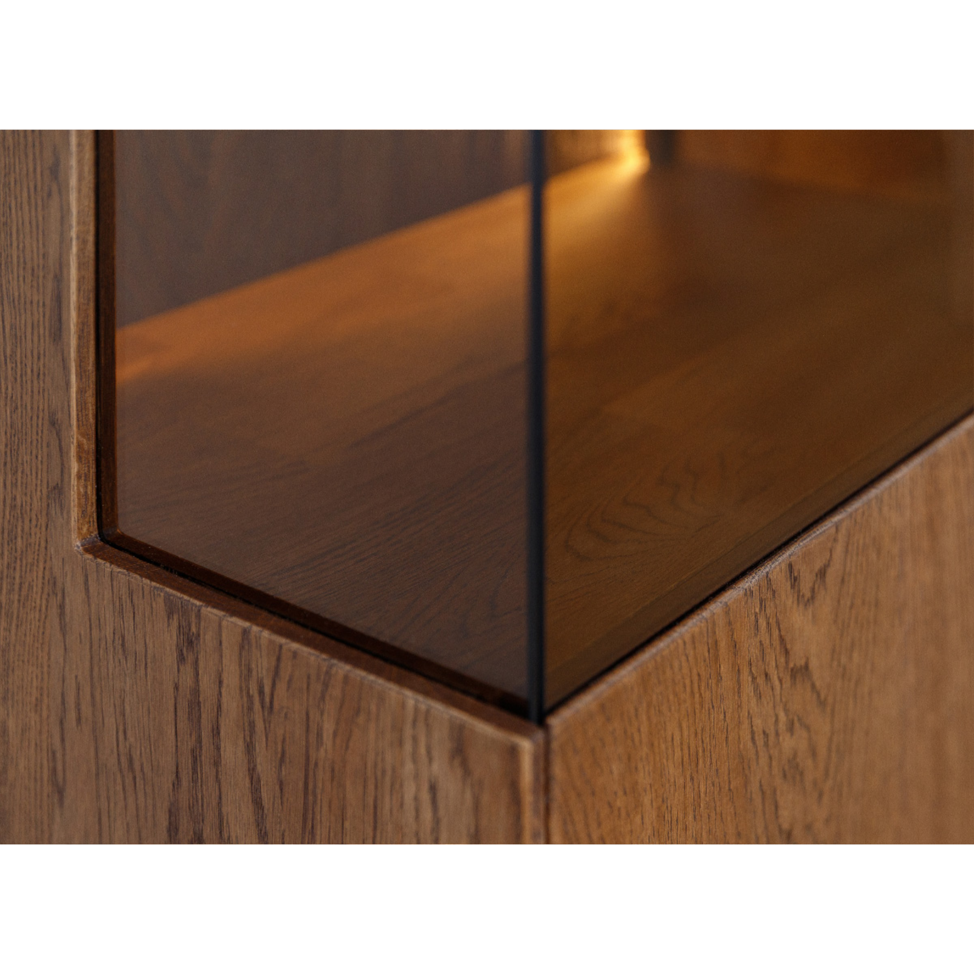 Vitrina Collodi 85x140 cm, Material: Masivno hrastovo les