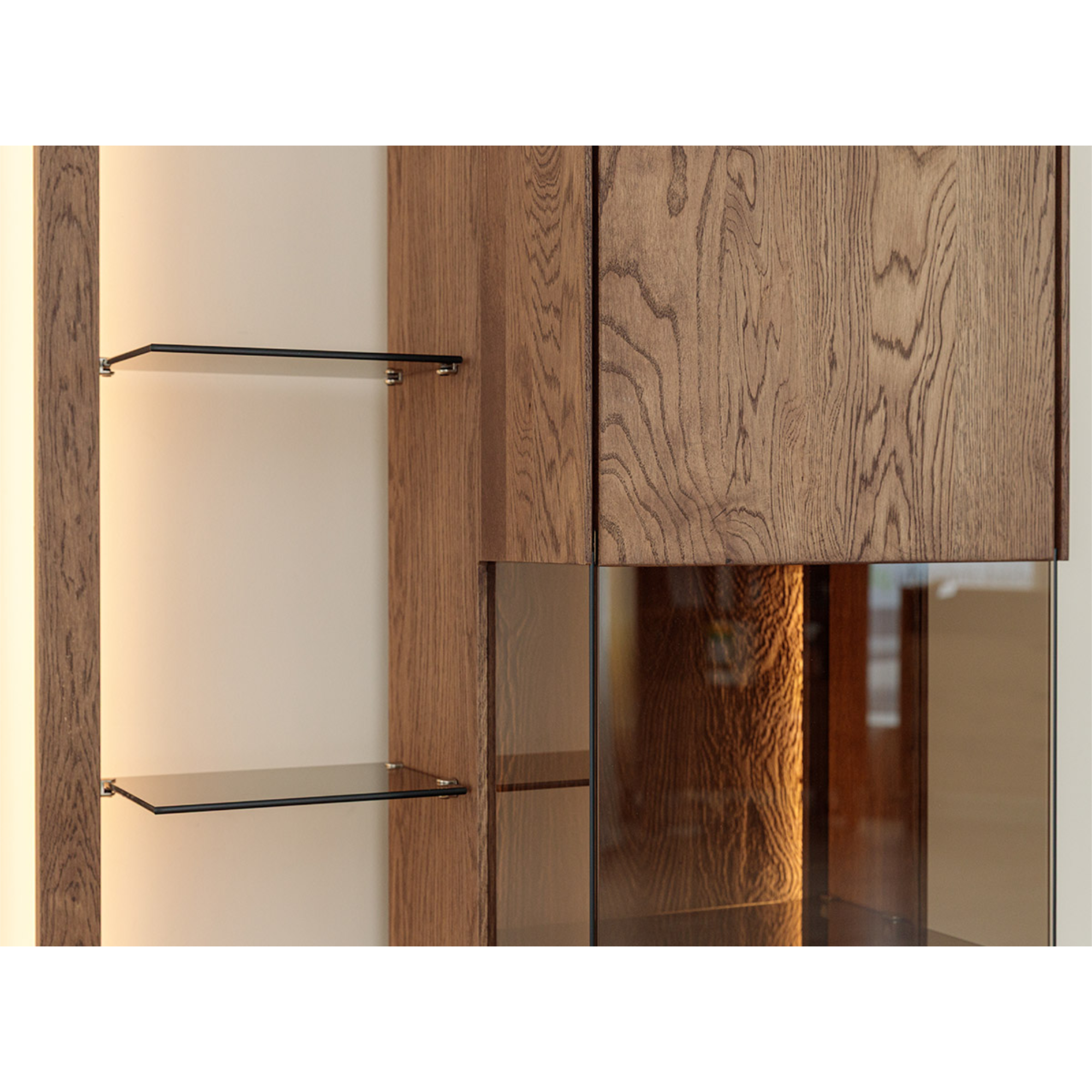 Vitrina Collodi 73x195 cm, Material: Masivno hrastovo les
