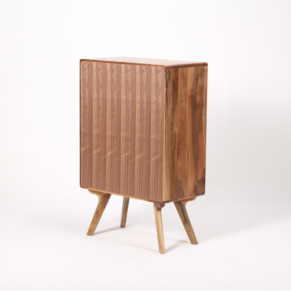 Komoda Amadeo 66x110 cm, material: masiven les oreh