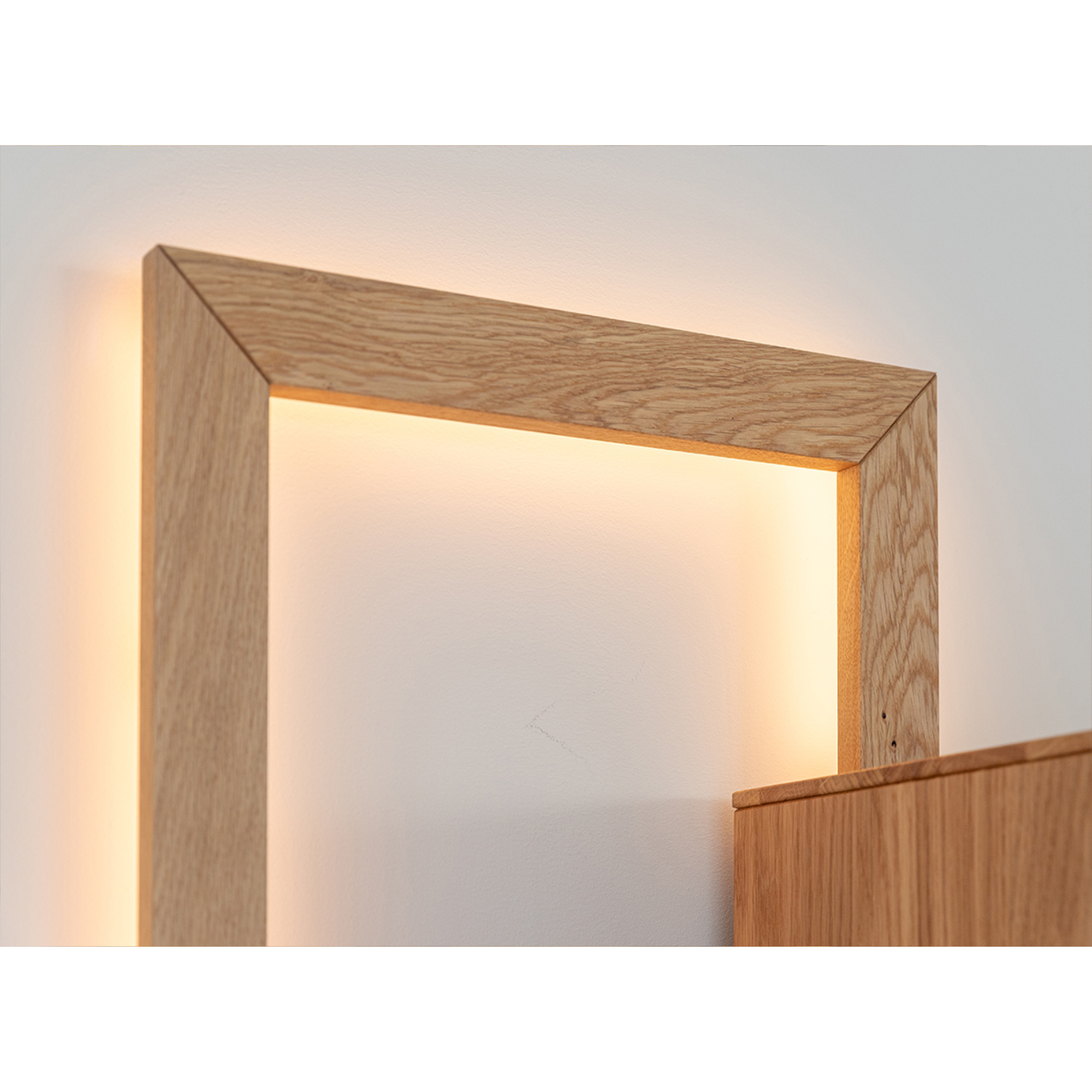 Vitrina Collodi 73x195 cm, Material: Masivno hrastovo les