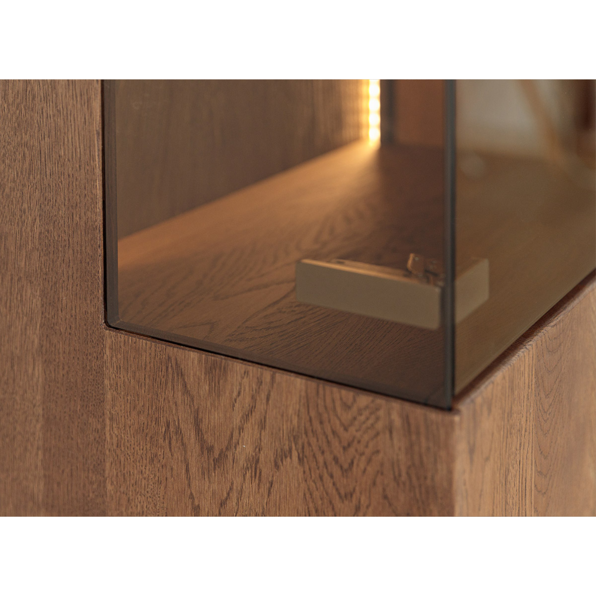 Vitrina Collodi 43x205 cm, Material: Masivno hrastovo les