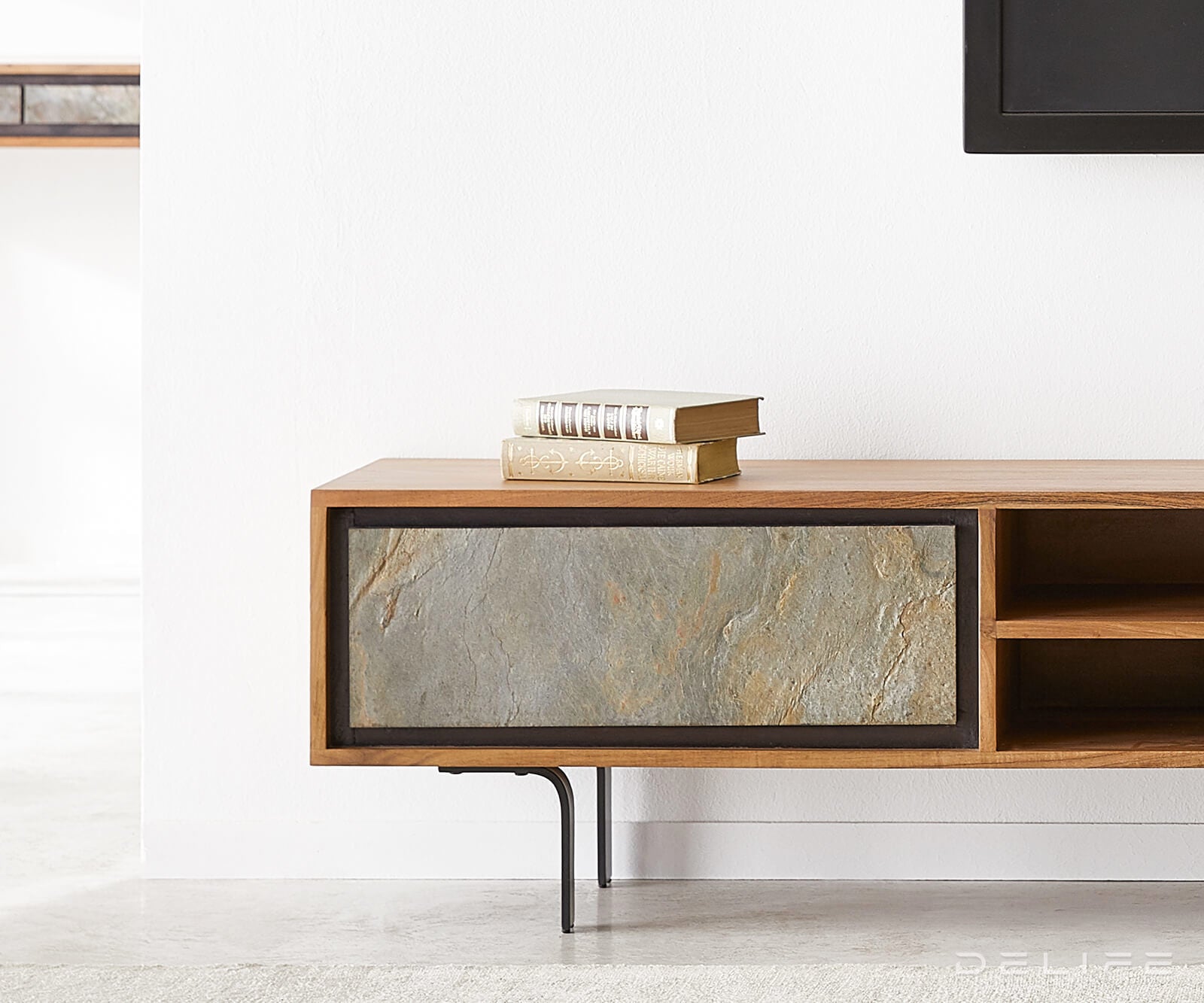 Juwelo komoda, material: akacija