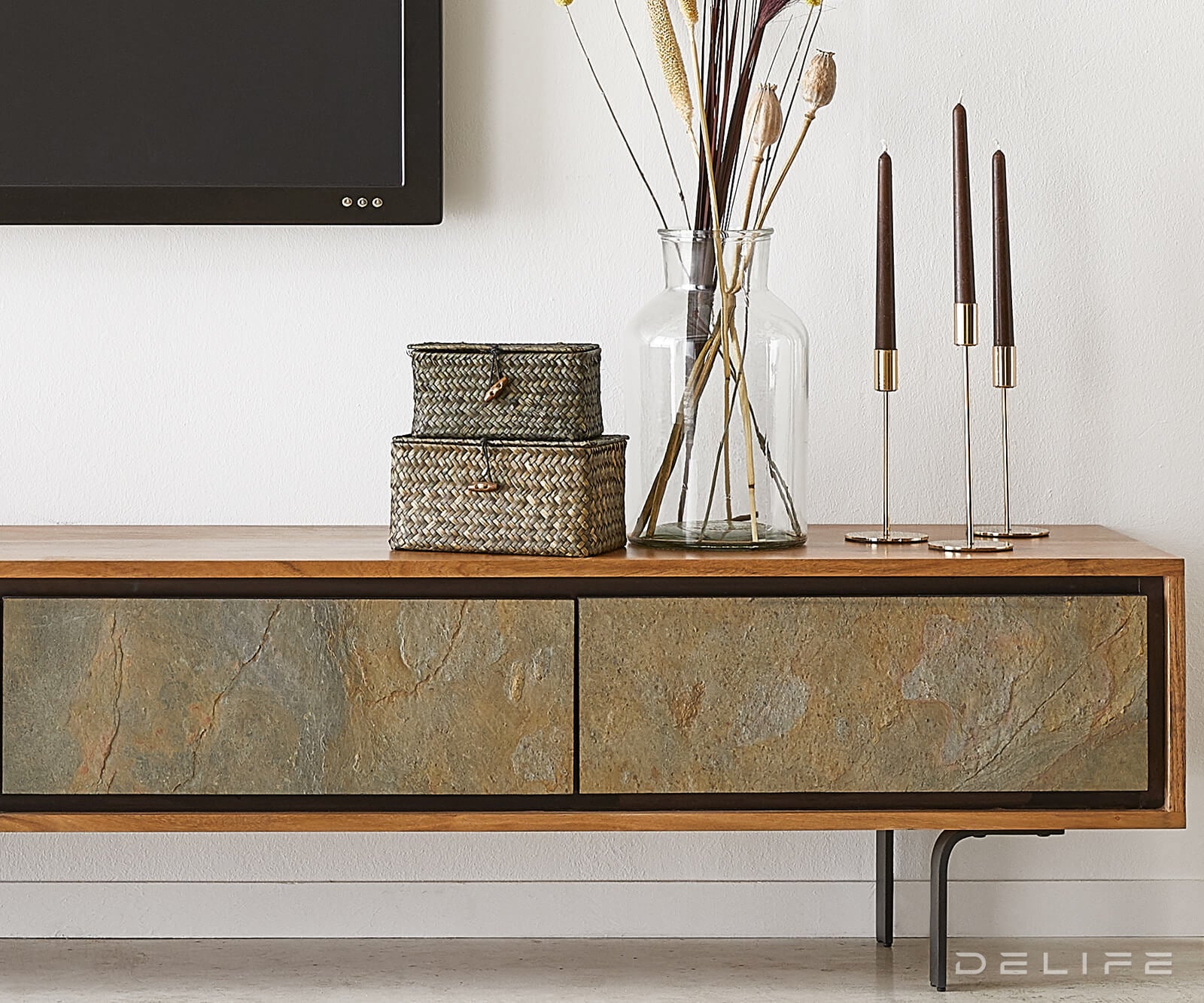 Juwelo komoda, material: akacija