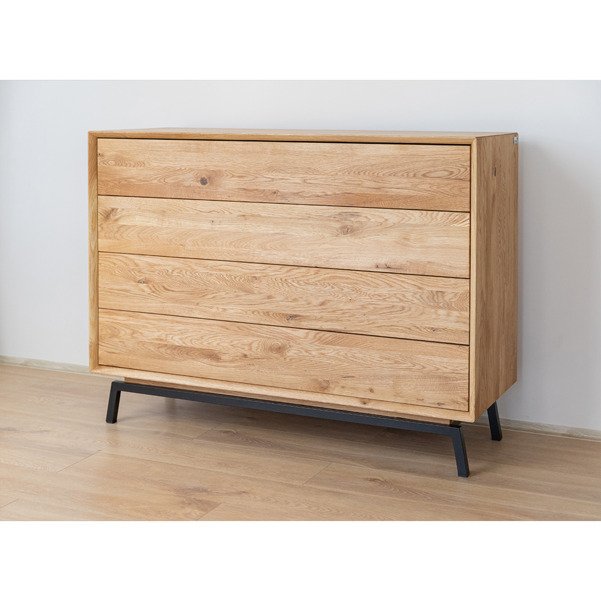 Komoda Modern Loft 120,50x45 cm, Material: Masivno hrastovo les