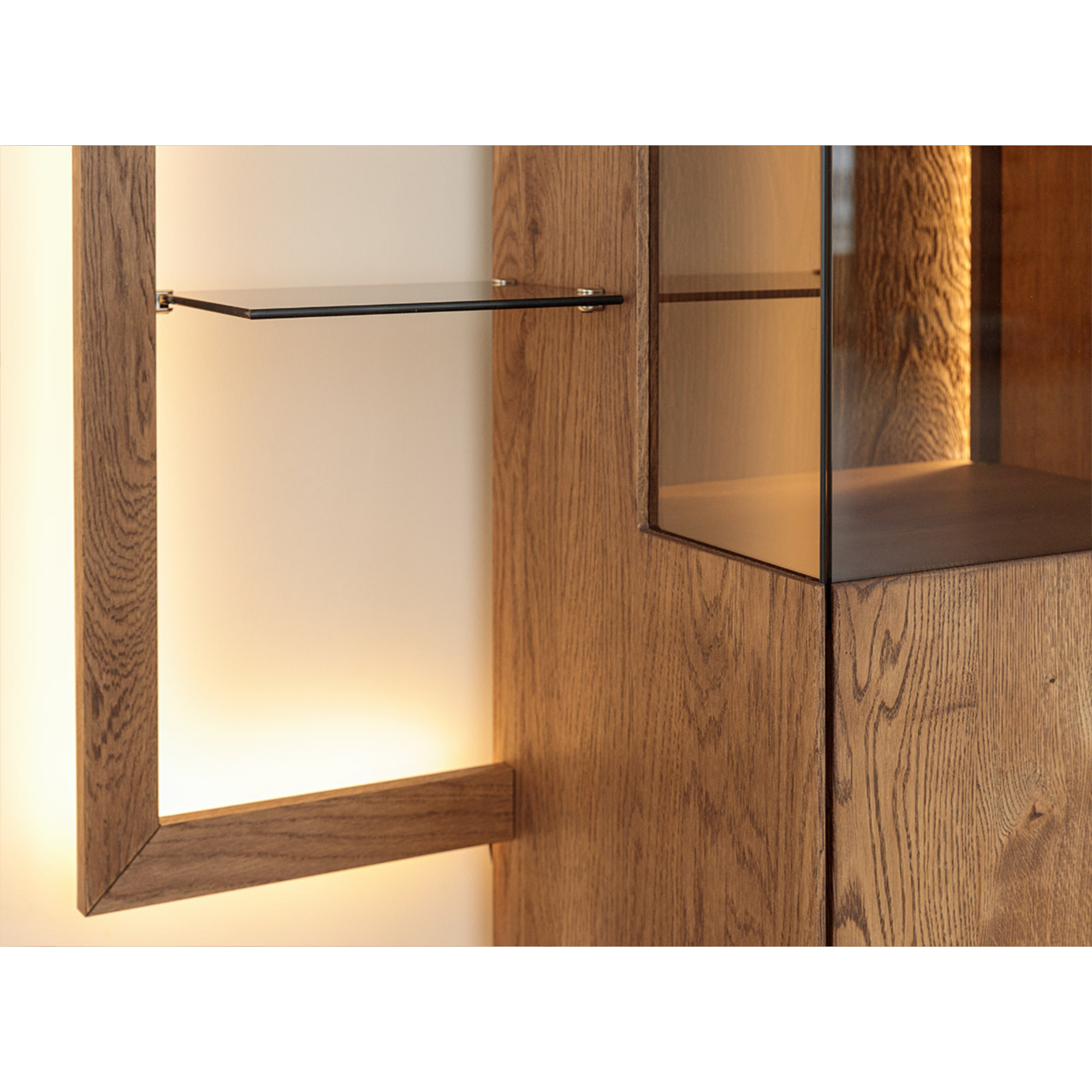 Vitrina Collodi 73x195 cm, Material: Masivno hrastovo les