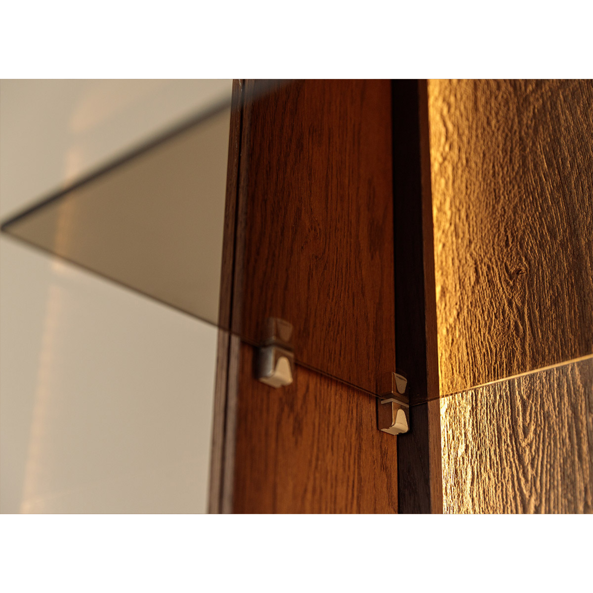 Vitrina Collodi 43x205 cm, Material: Masivno hrastovo les