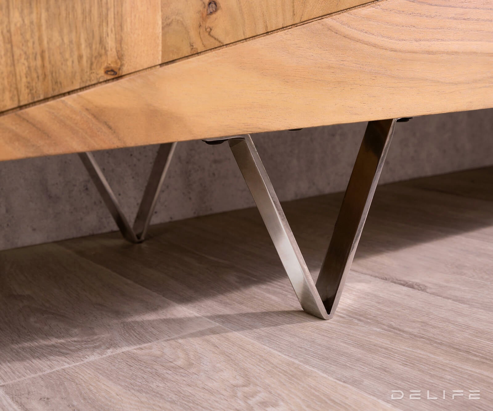 Dizajnerska komoda Wyatt 175 cm, material: akacija