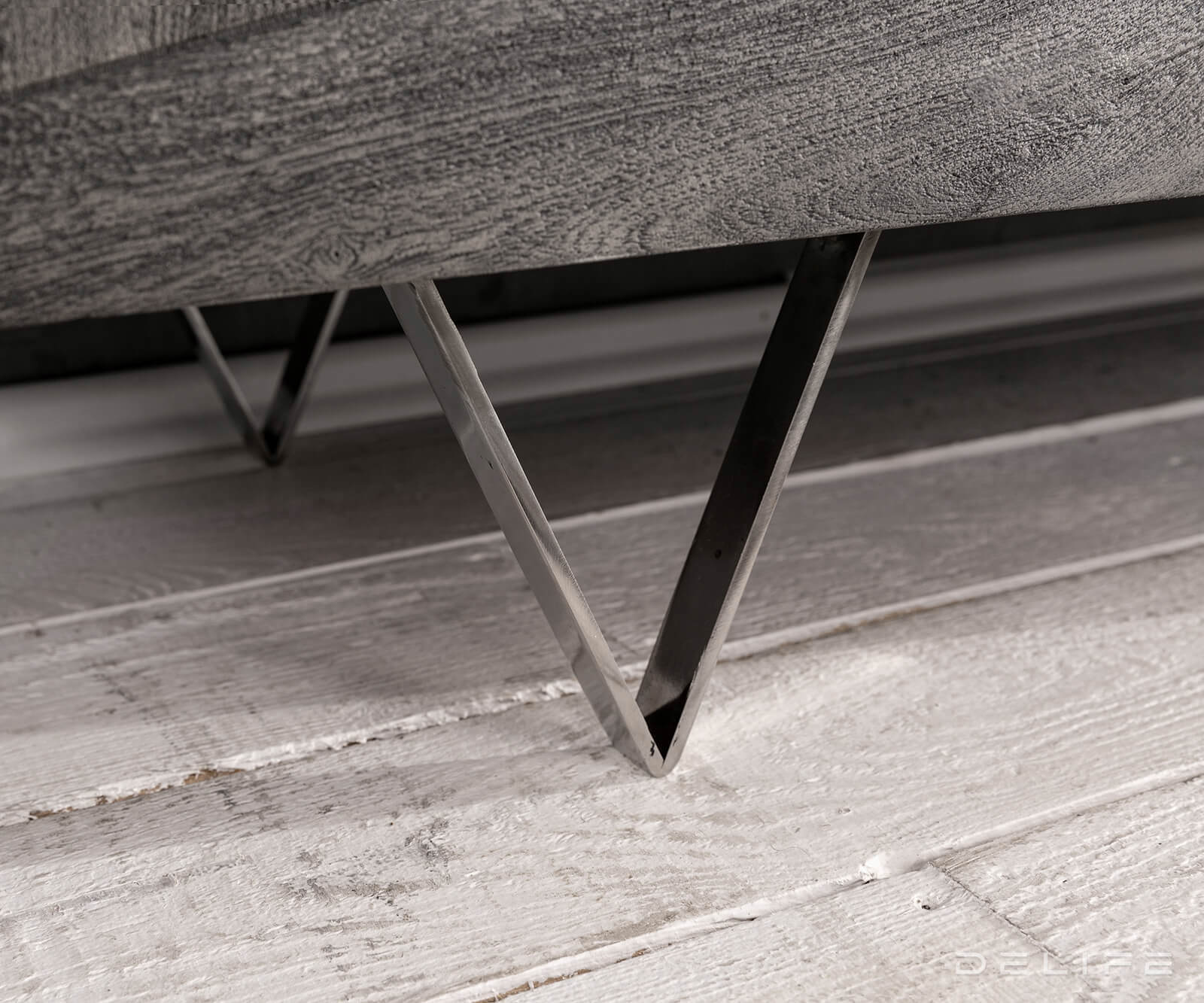 Dizajnerska komoda Wyatt 175 cm, material: akacija