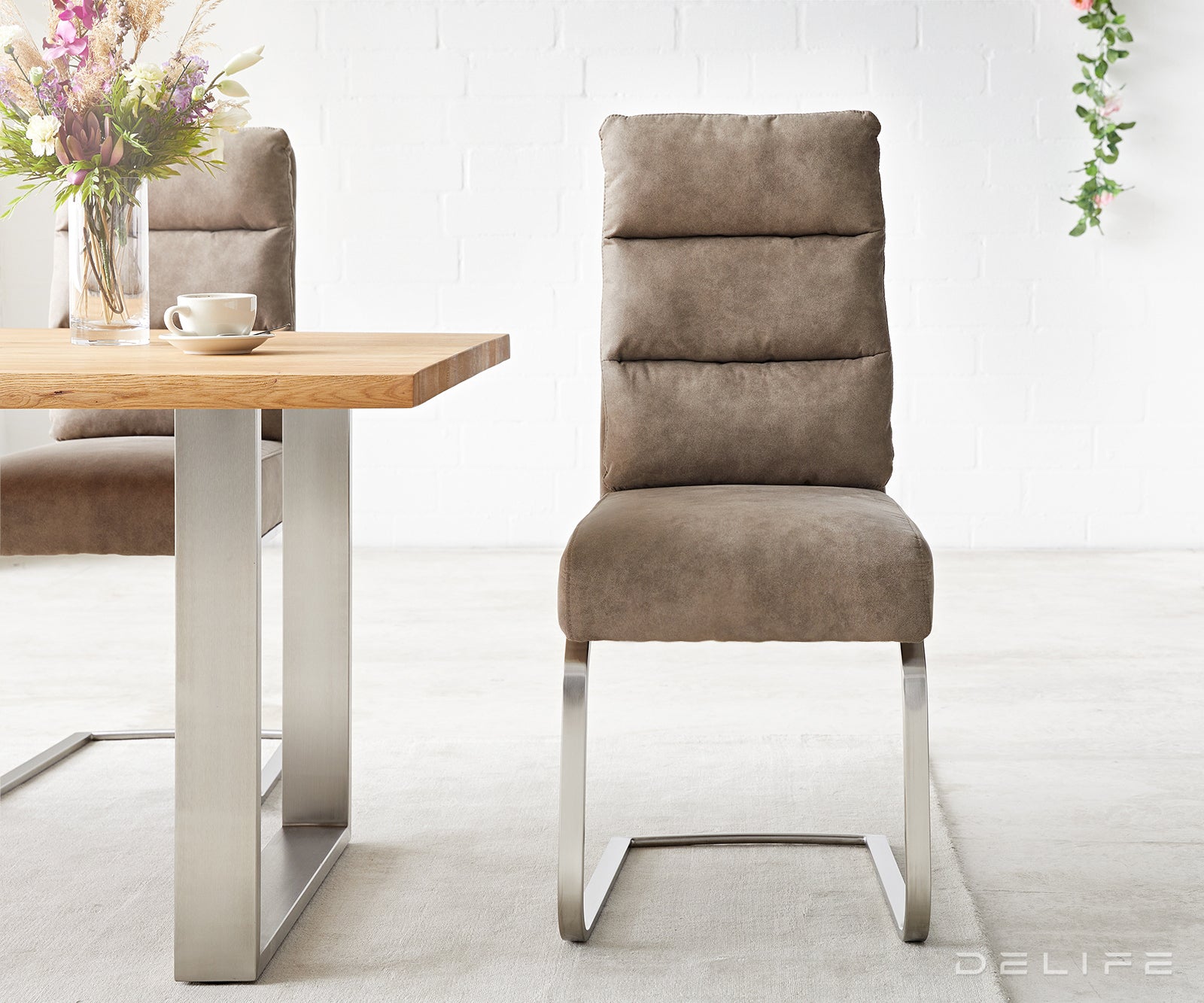 Jedilni stol Pela, Material: Mikrofibra