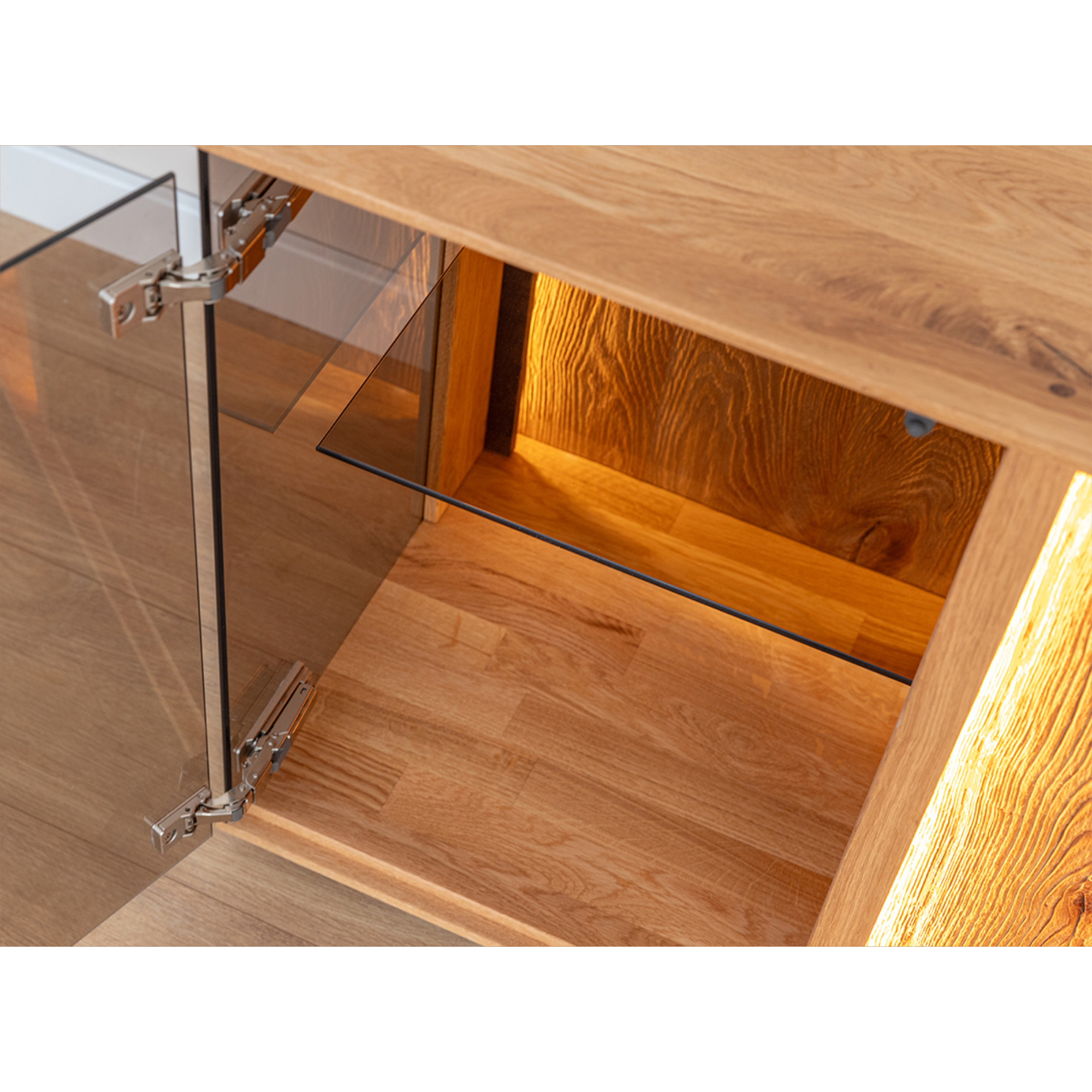 TV komoda Collodi s steklom, material: masivni hrast