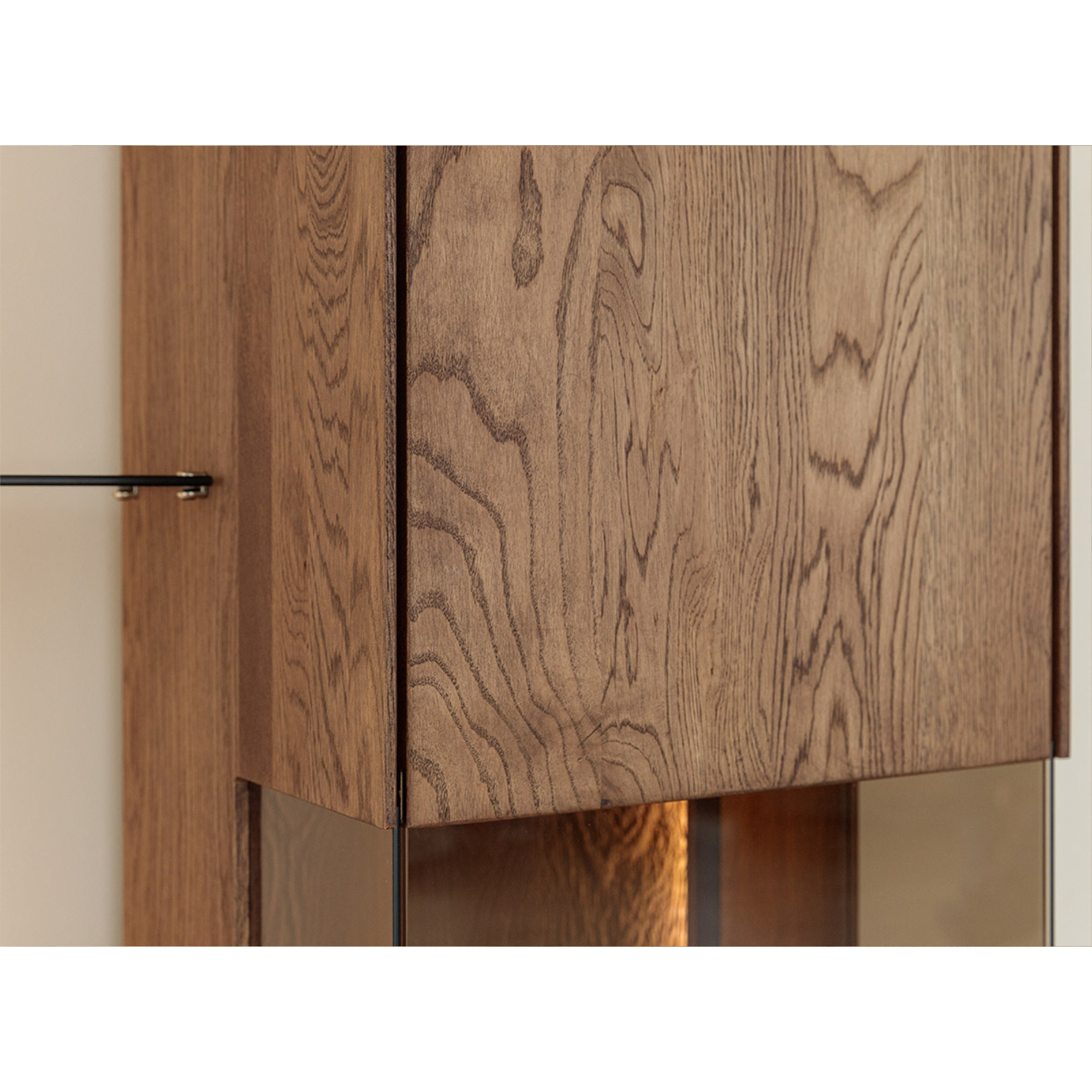 Vitrina Collodi 73x195 cm, Material: Masivno hrastovo les