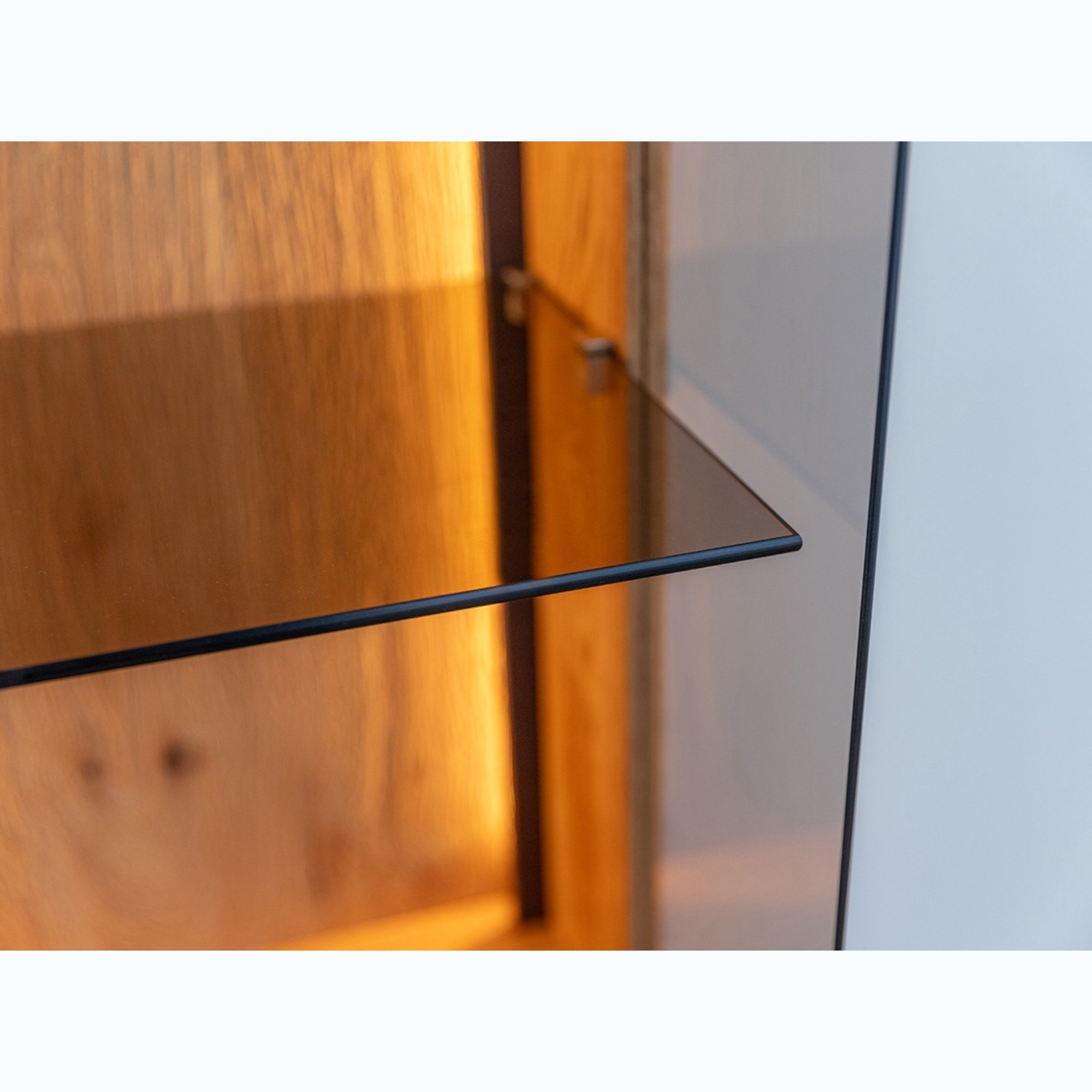 Vitrina Collodi 43x205 cm, Material: Masivno hrastovo les
