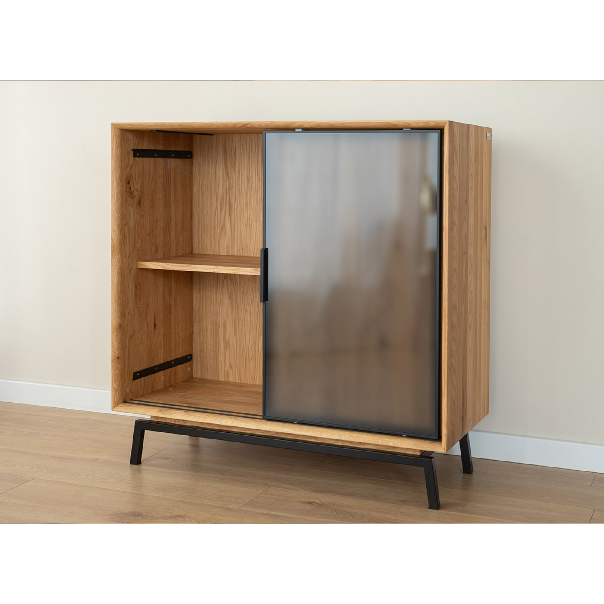 Komoda Modern Loft 101x45 cm s steklom, material: masivni hrast