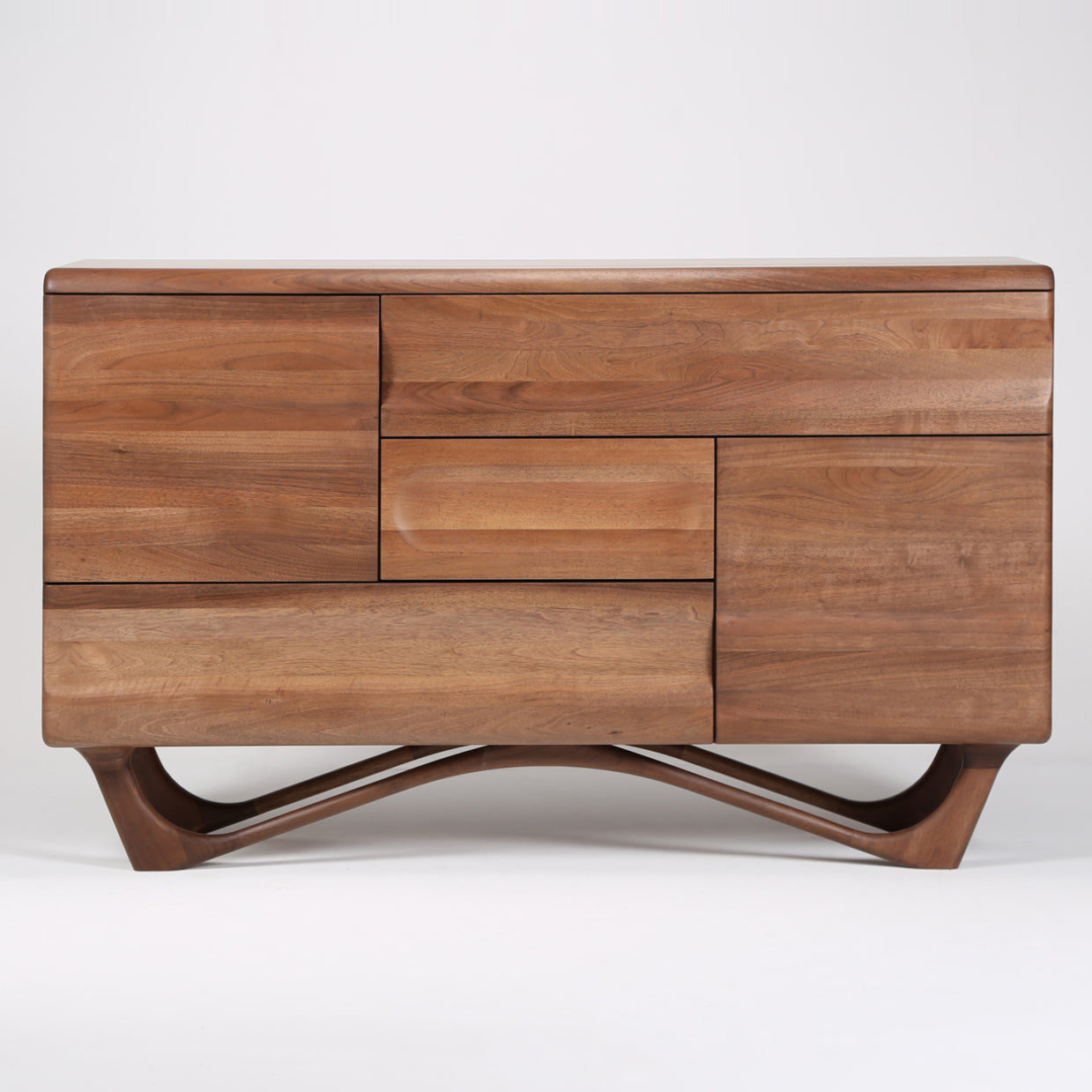 Komoda Antoni Alto 160x96 cm, material: polno les oreh