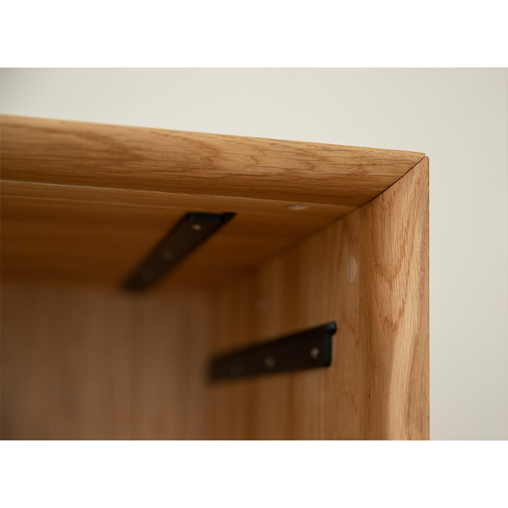 TV komoda Modern Loft 200x50 cm s steklom, material: masivni hrast