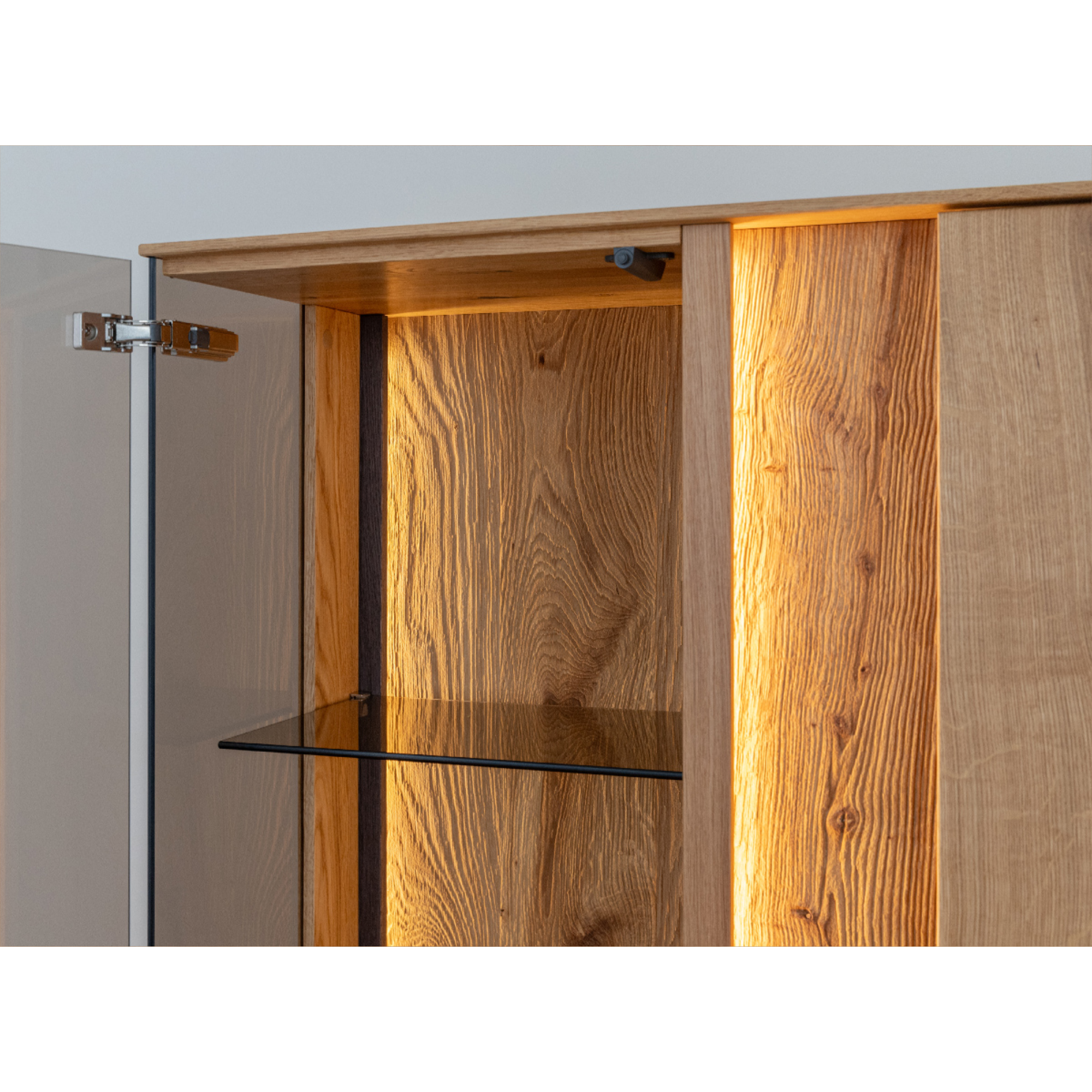 Vitrina Collodi 85x140 cm, Material: Masivno hrastovo les