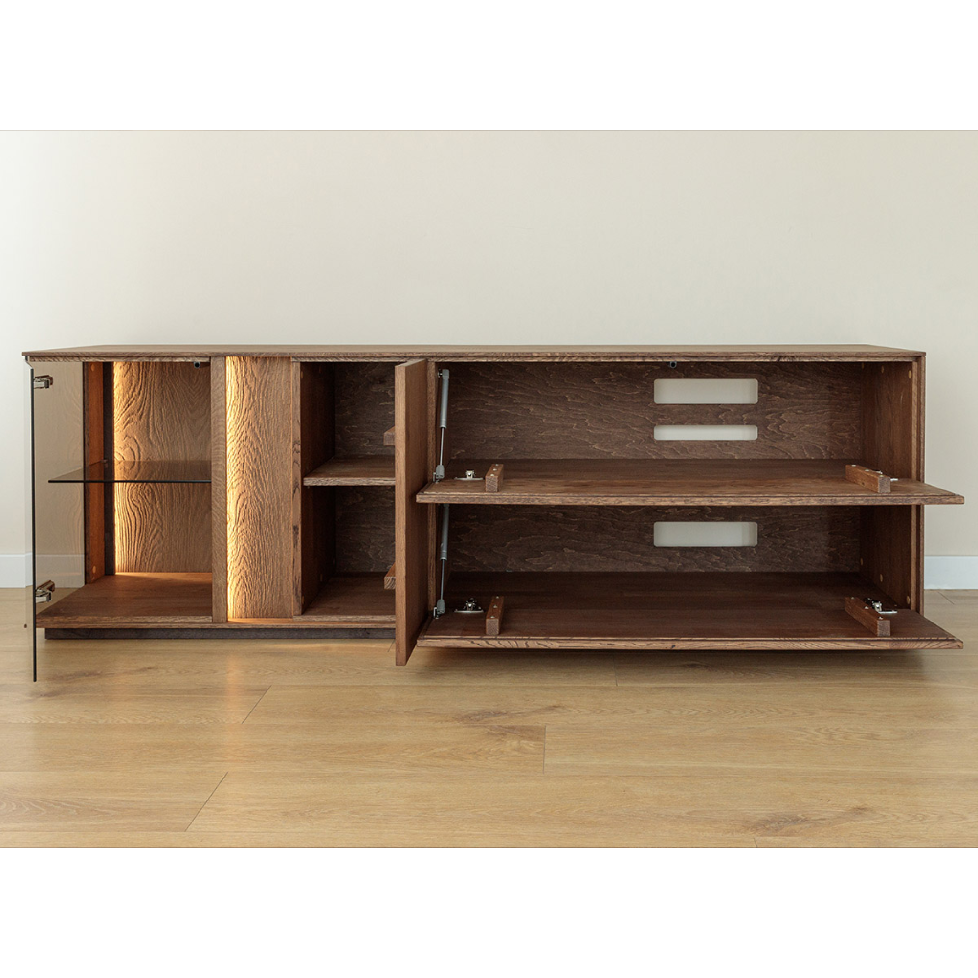 TV komoda Collodi s steklom, material: masivni hrast