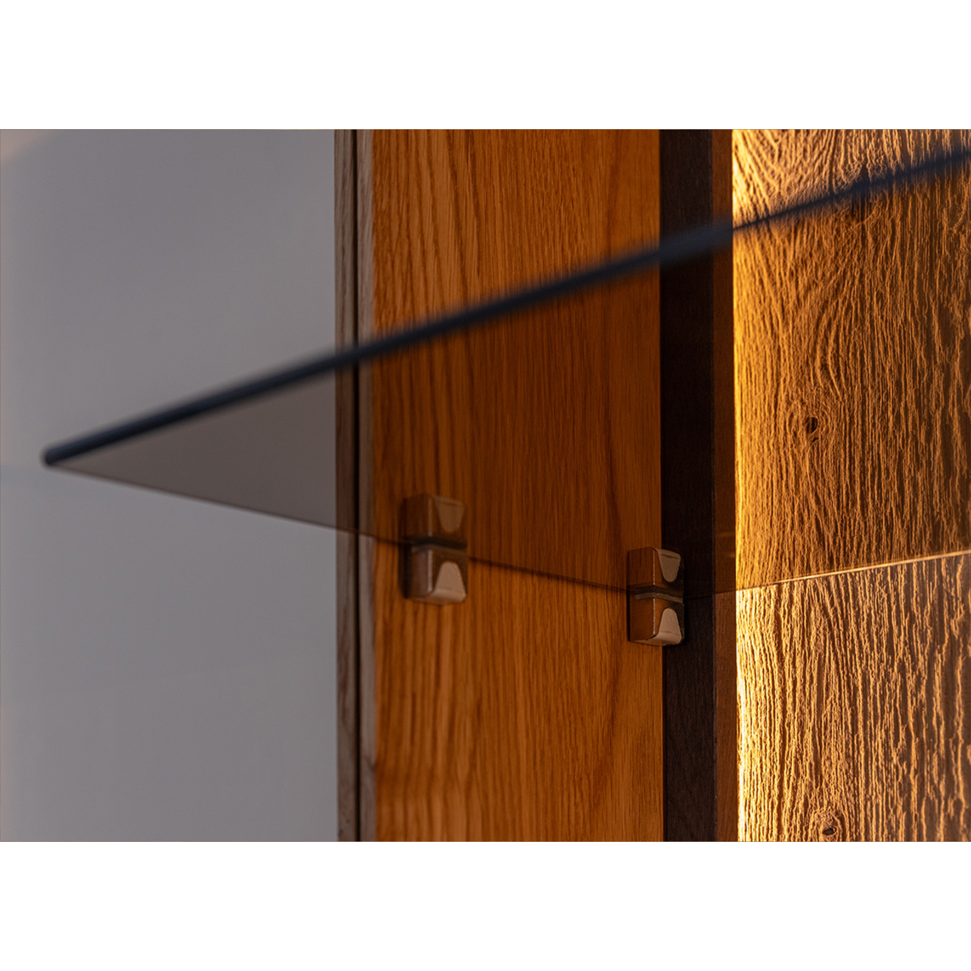 Vitrina Collodi 84,50x205 cm, Material: Masivno hrastovo les