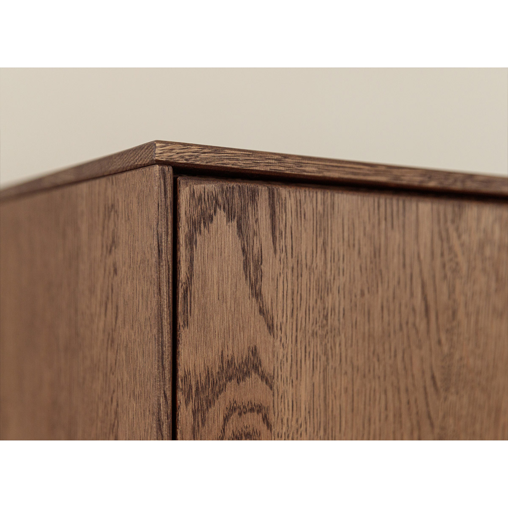 TV komoda Collodi, material: masivni hrast