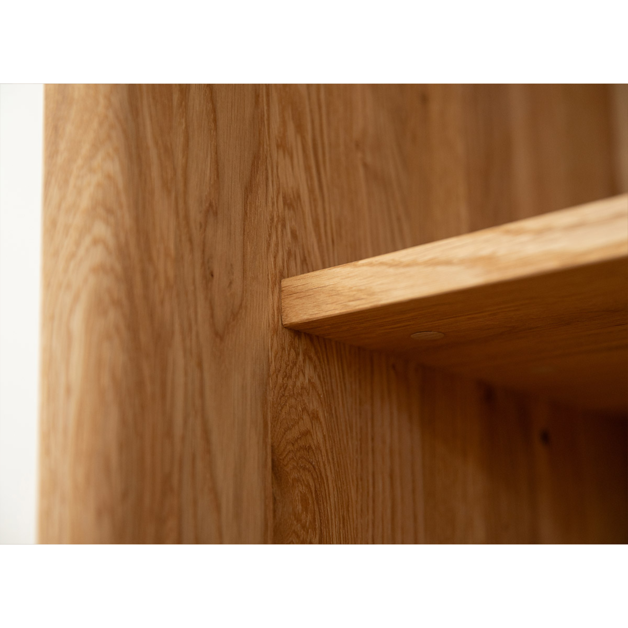 Komoda Modern Loft 101x45 cm s steklom, material: masivni hrast