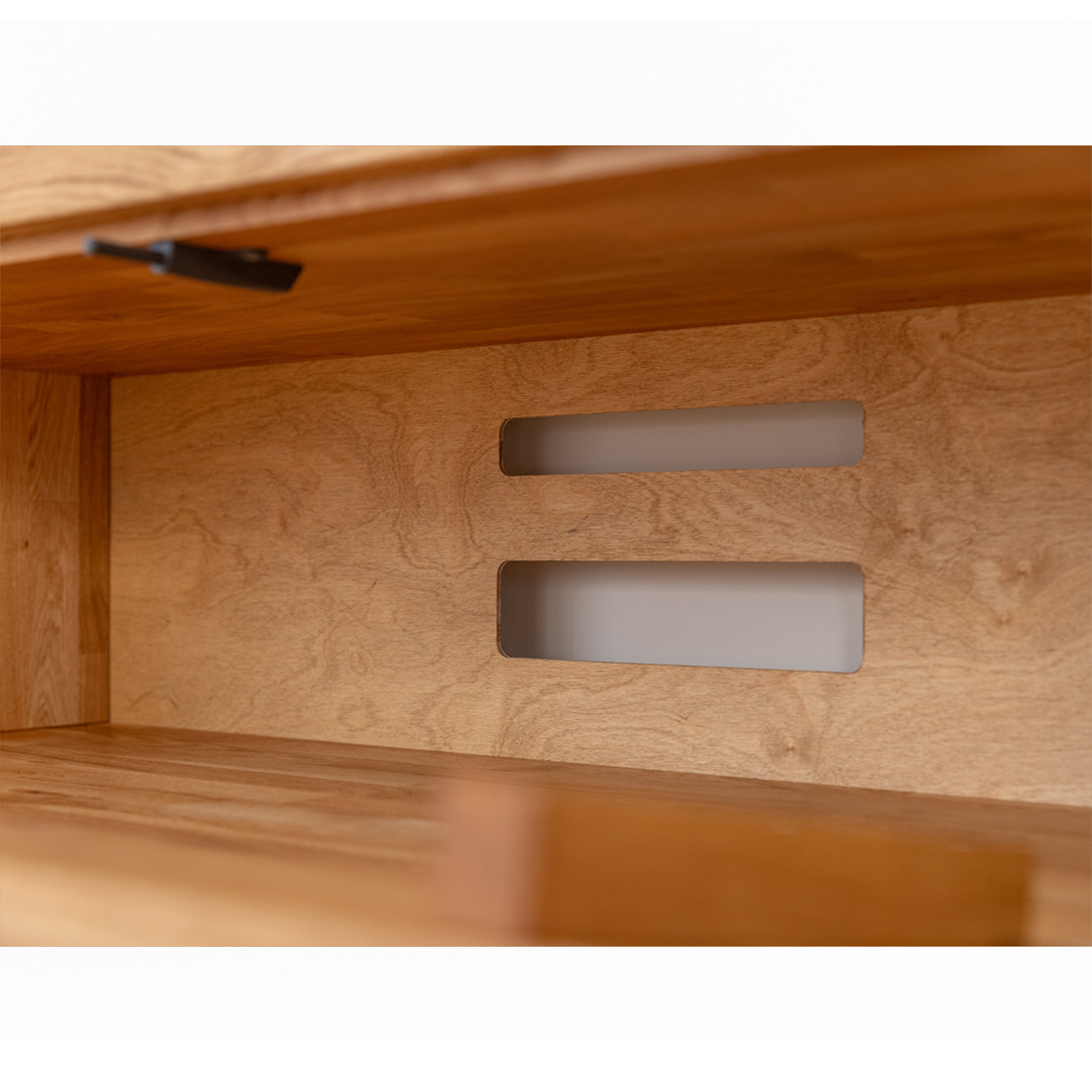TV komoda Collodi, material: masivni hrast