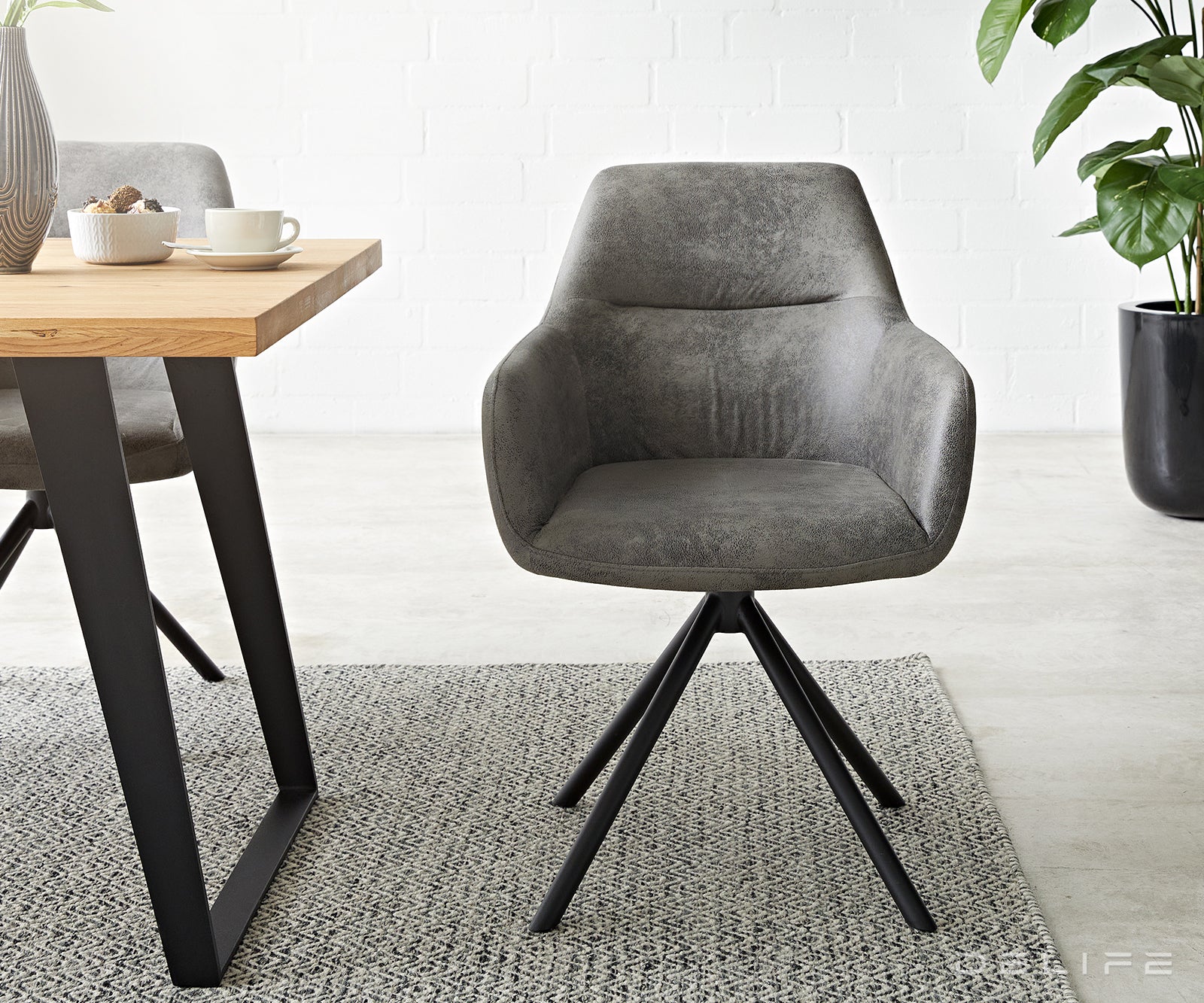 Jedilni stol Pejo, Material: Mikrofibra