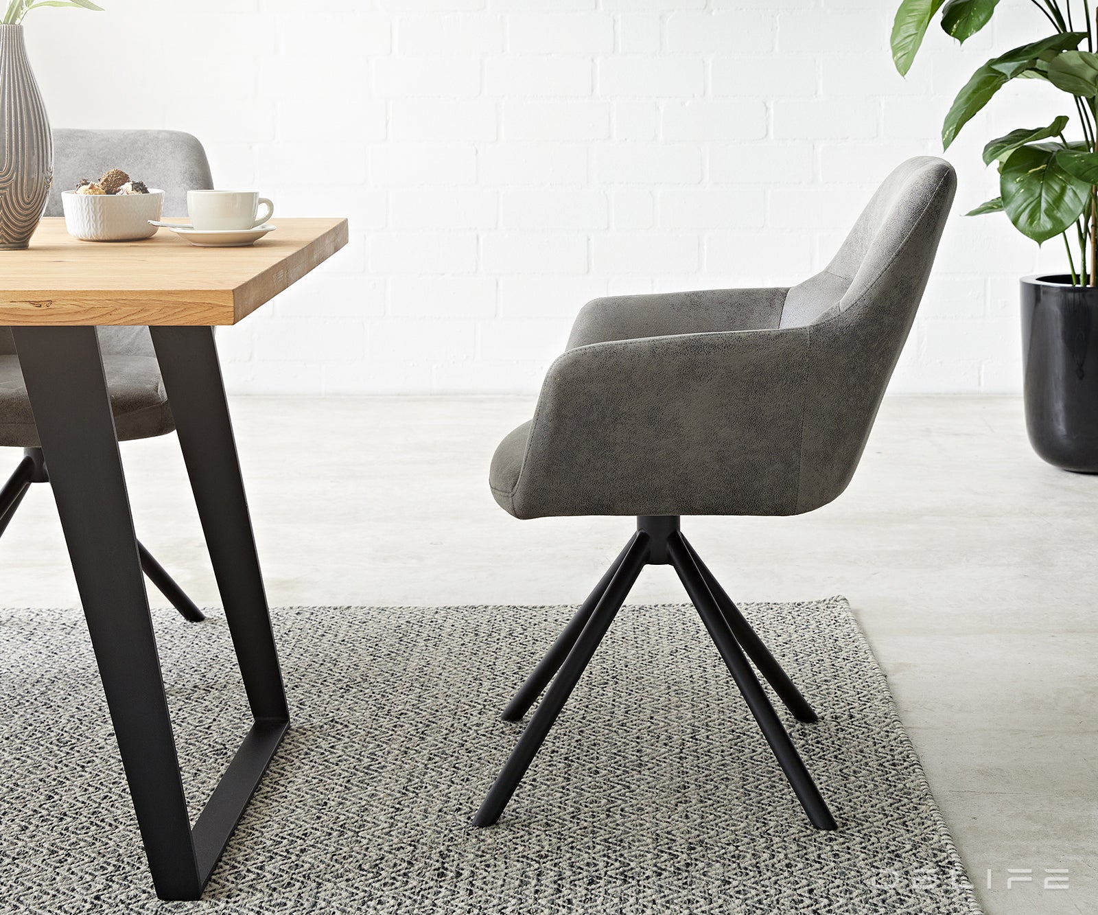 Jedilni stol Pejo, Material: Mikrofibra