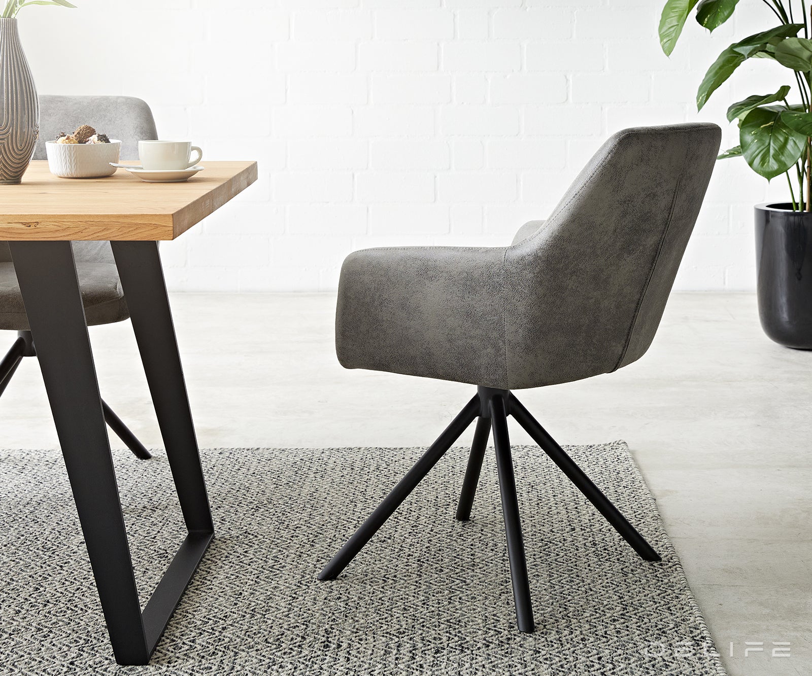 Jedilni stol Pejo, Material: Mikrofibra