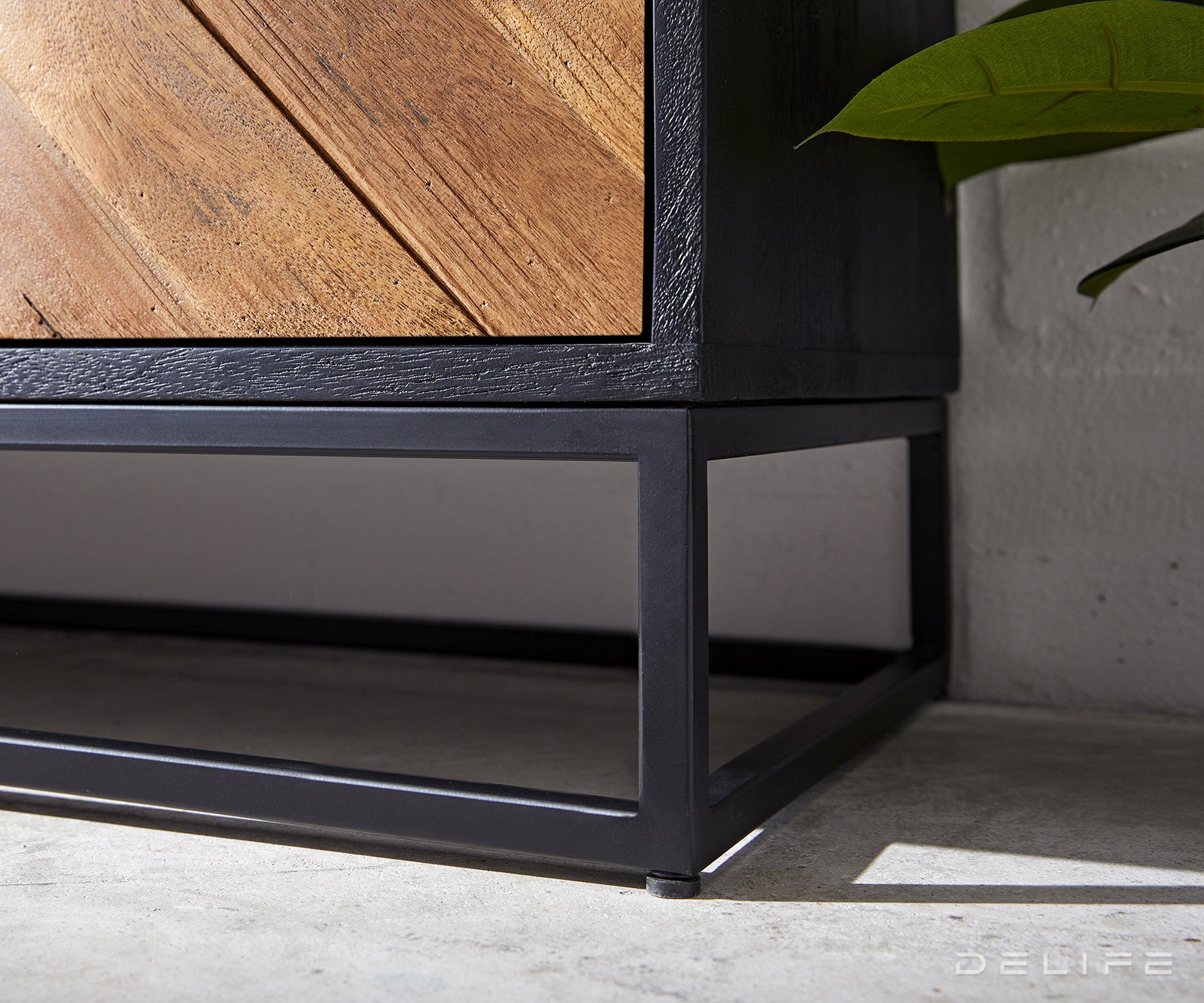 Predalnik Famke, Material: Mango