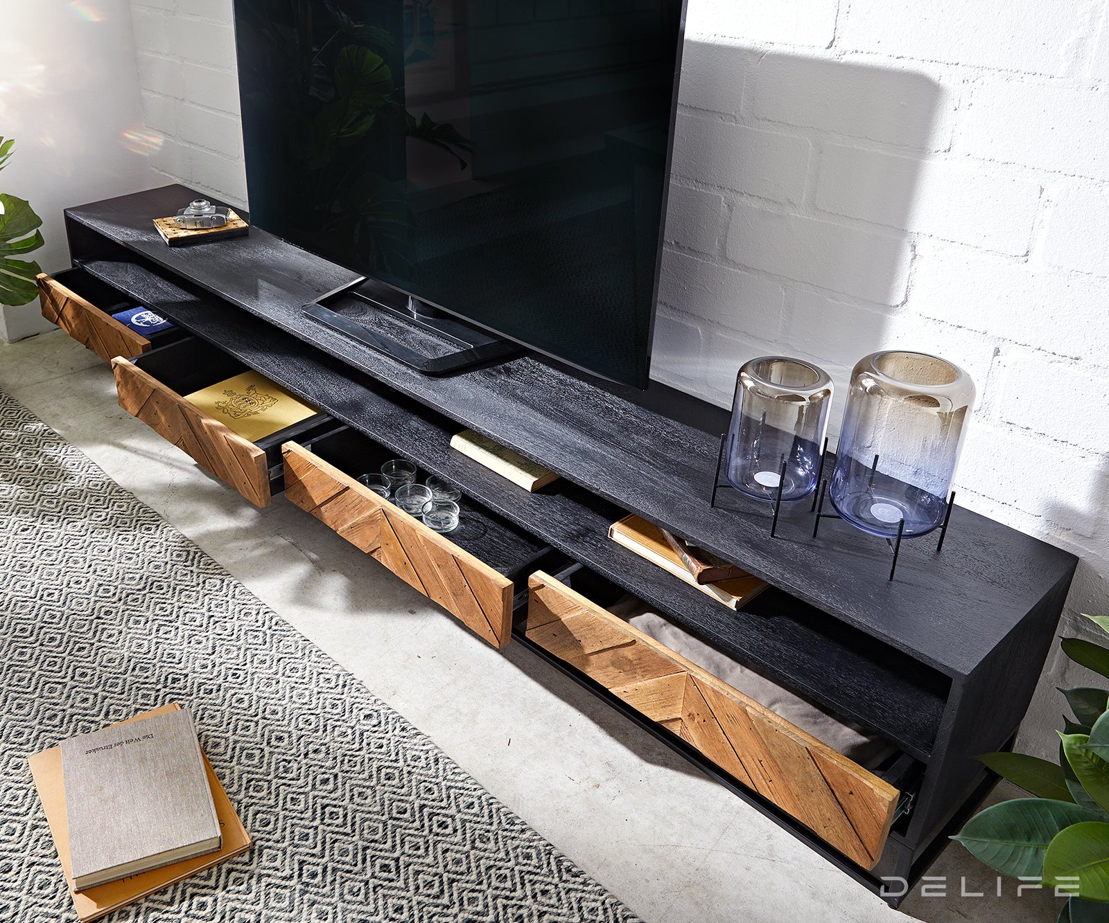 Predalnik Famke, Material: Mango