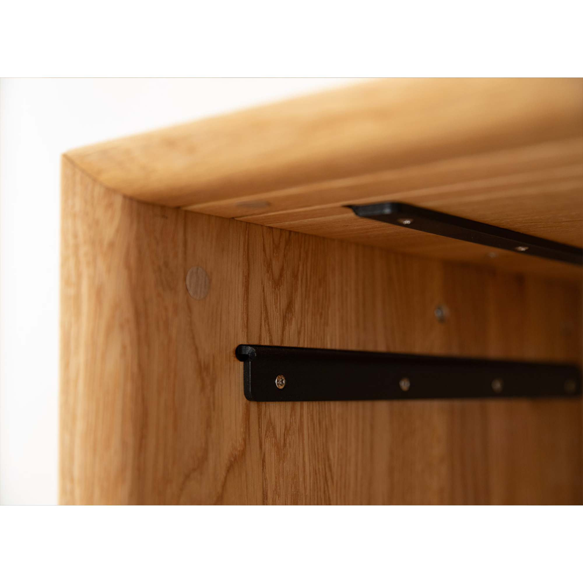 Komoda Modern Loft 101x45 cm s steklom, material: masivni hrast