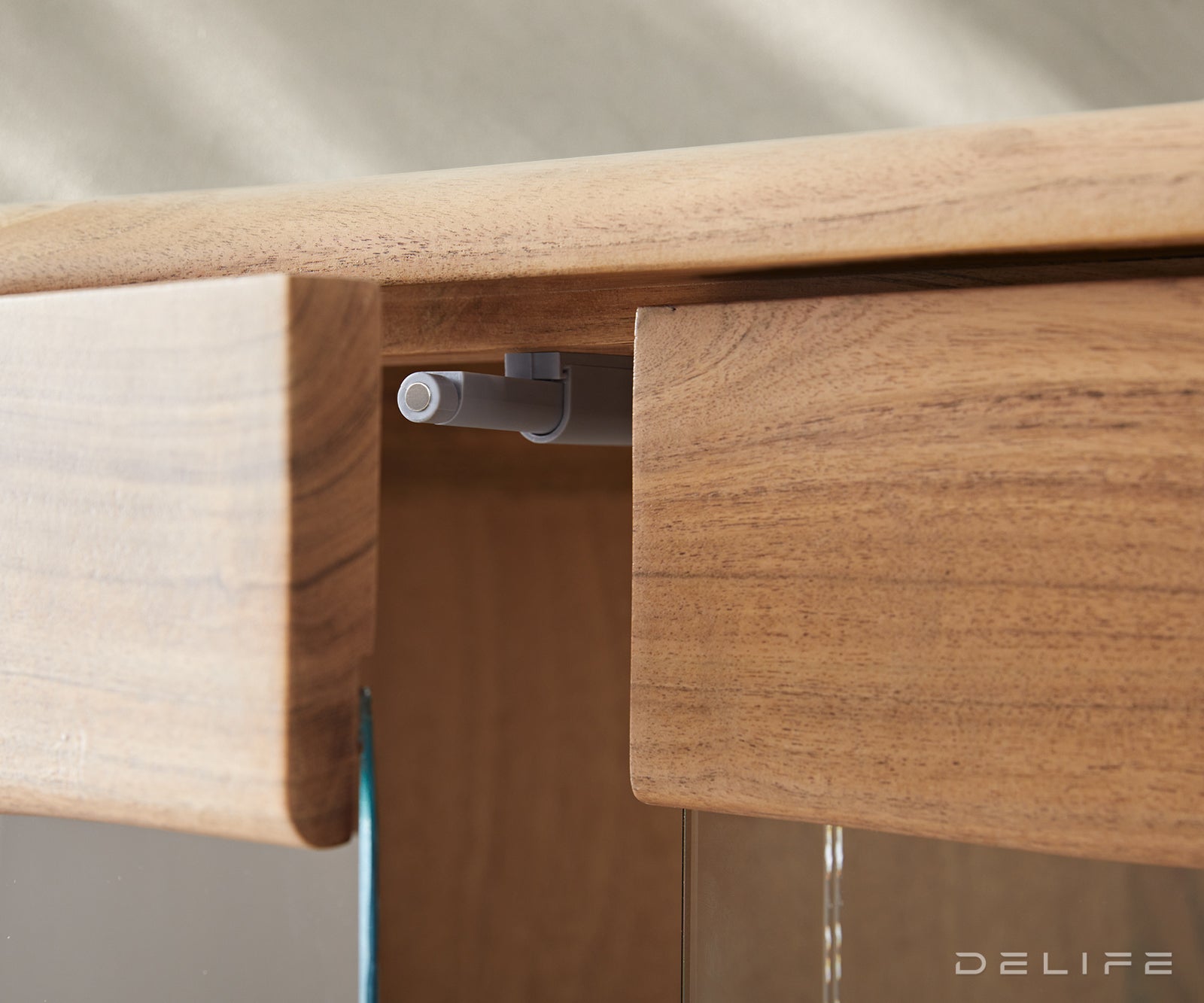 Vitrina Live-Edge 120x190cm, Material: Akacija