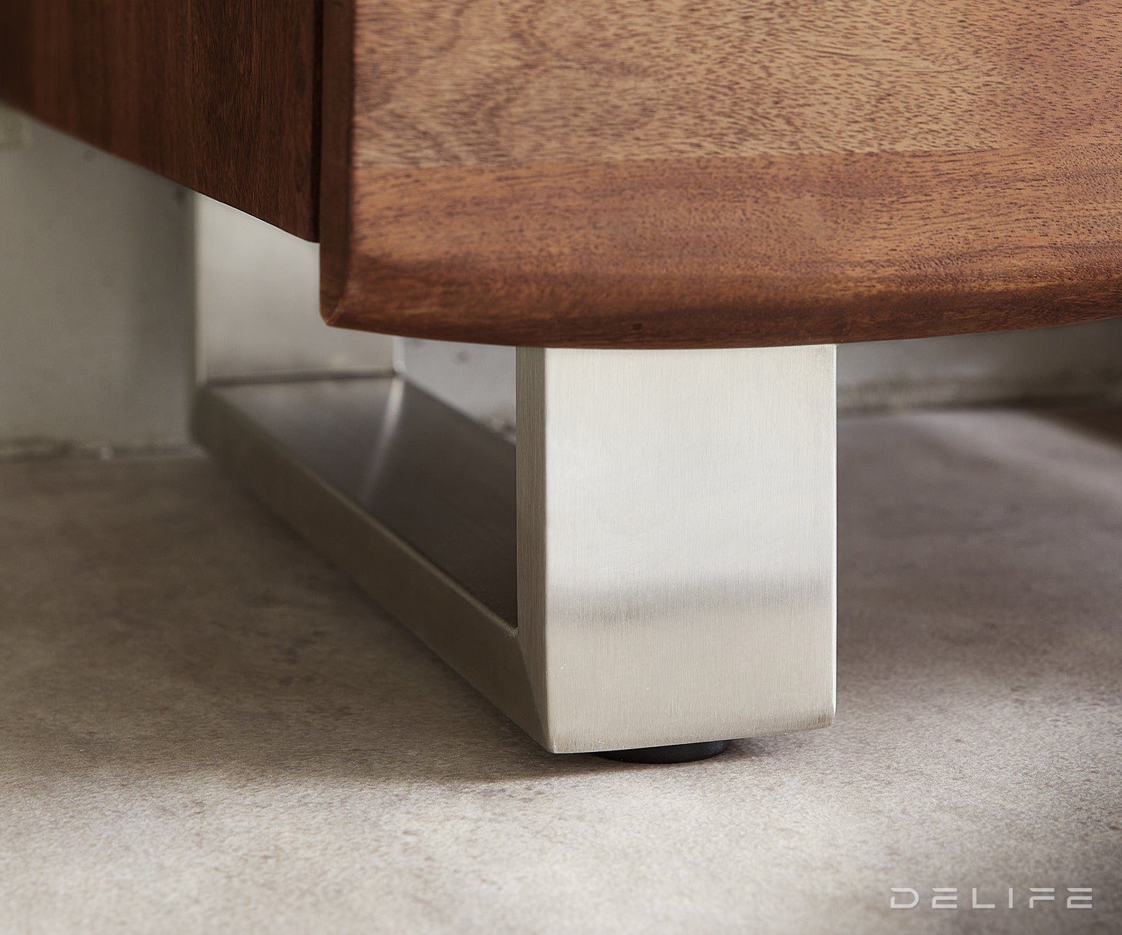 Visoka komoda Live-Edge 120x190cm, Material: Akacija