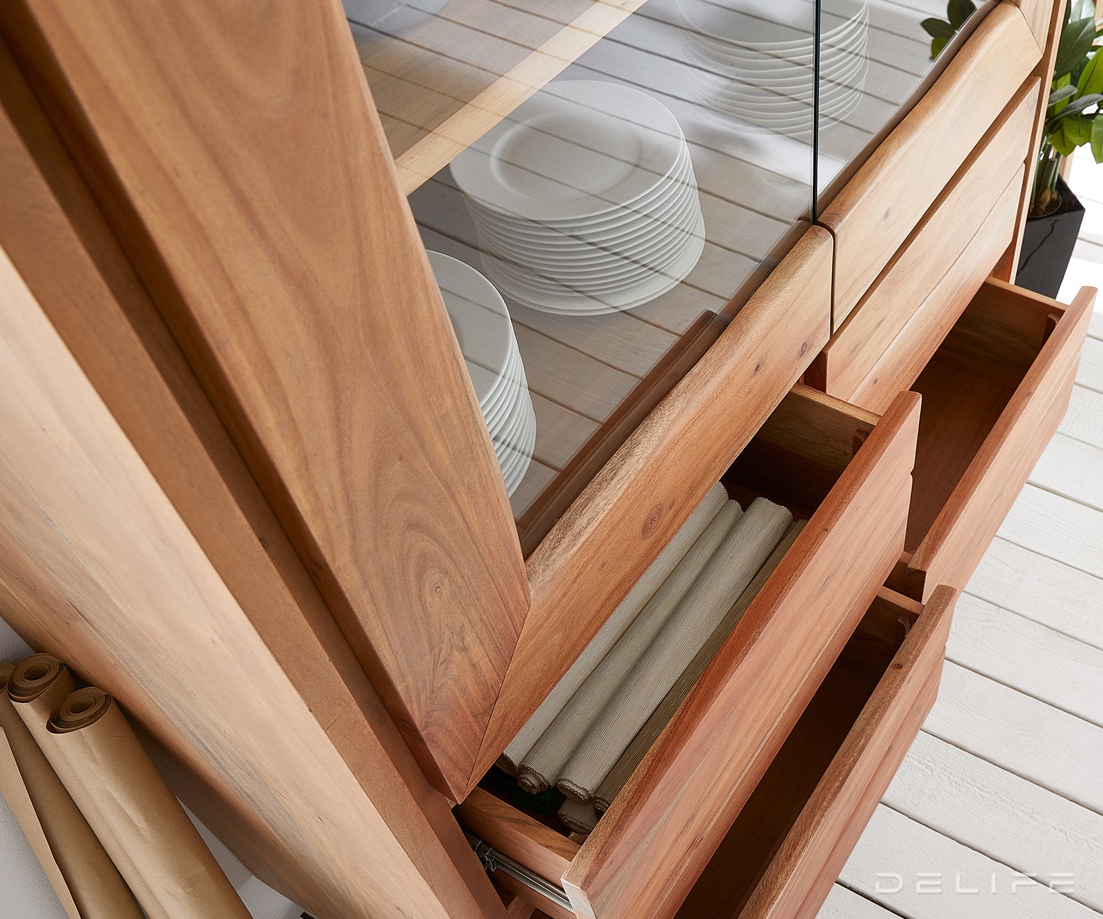 Visoka komoda Live-Edge 120x190cm, Material: Akacija