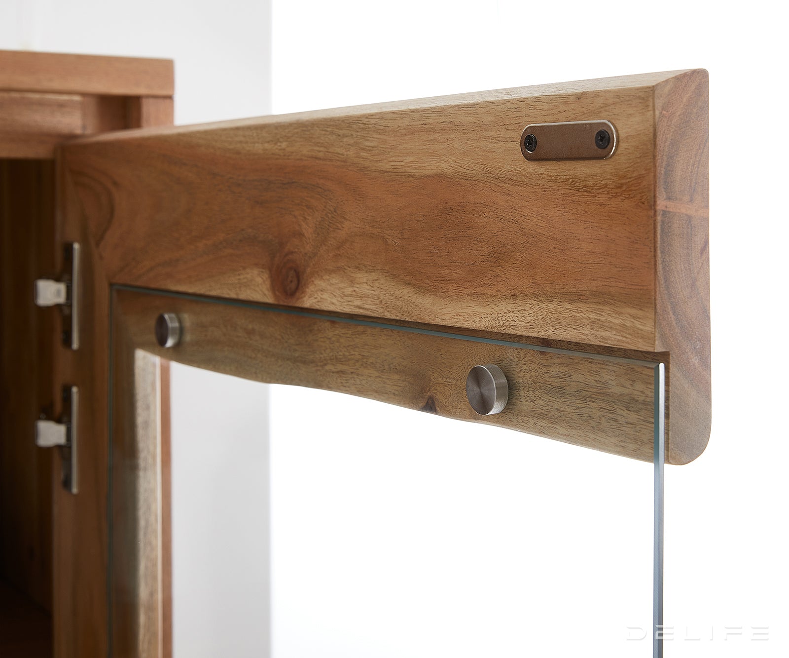 Visoka komoda Live-Edge 120x190cm, Material: Akacija